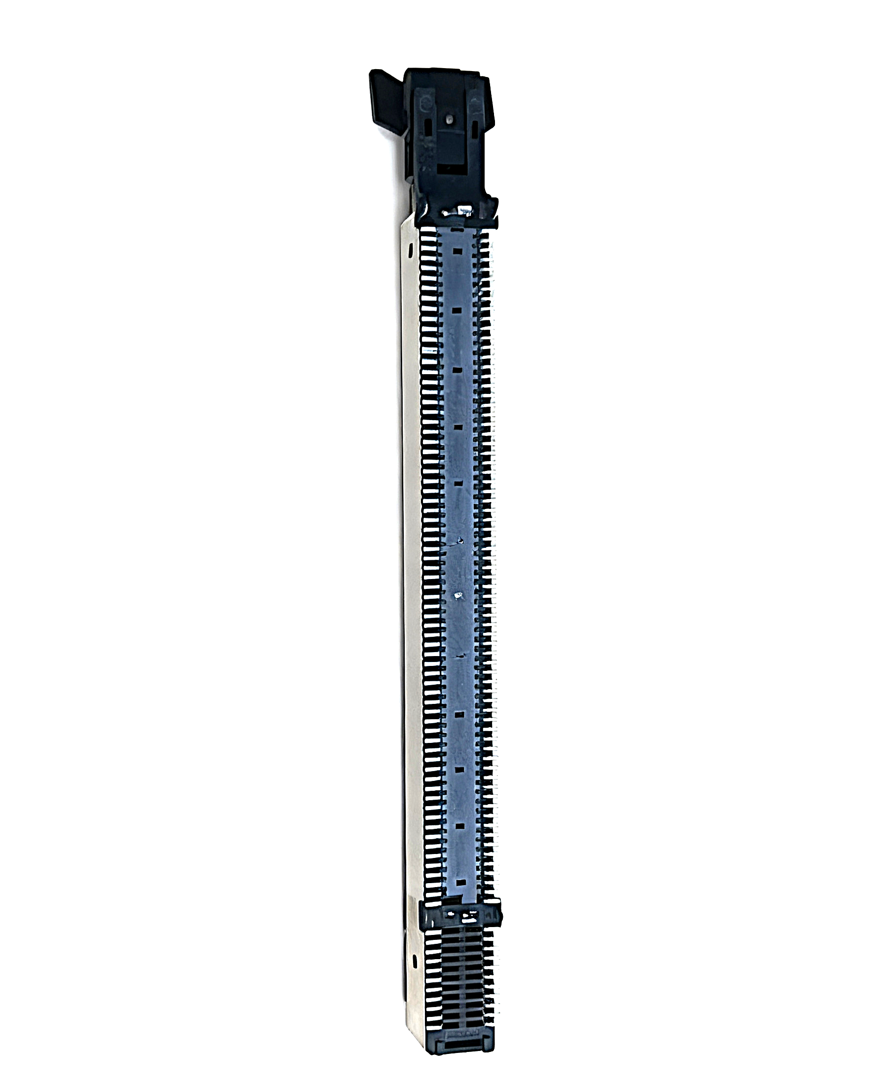 PCIe 5.0 164P with tail fin SMT  