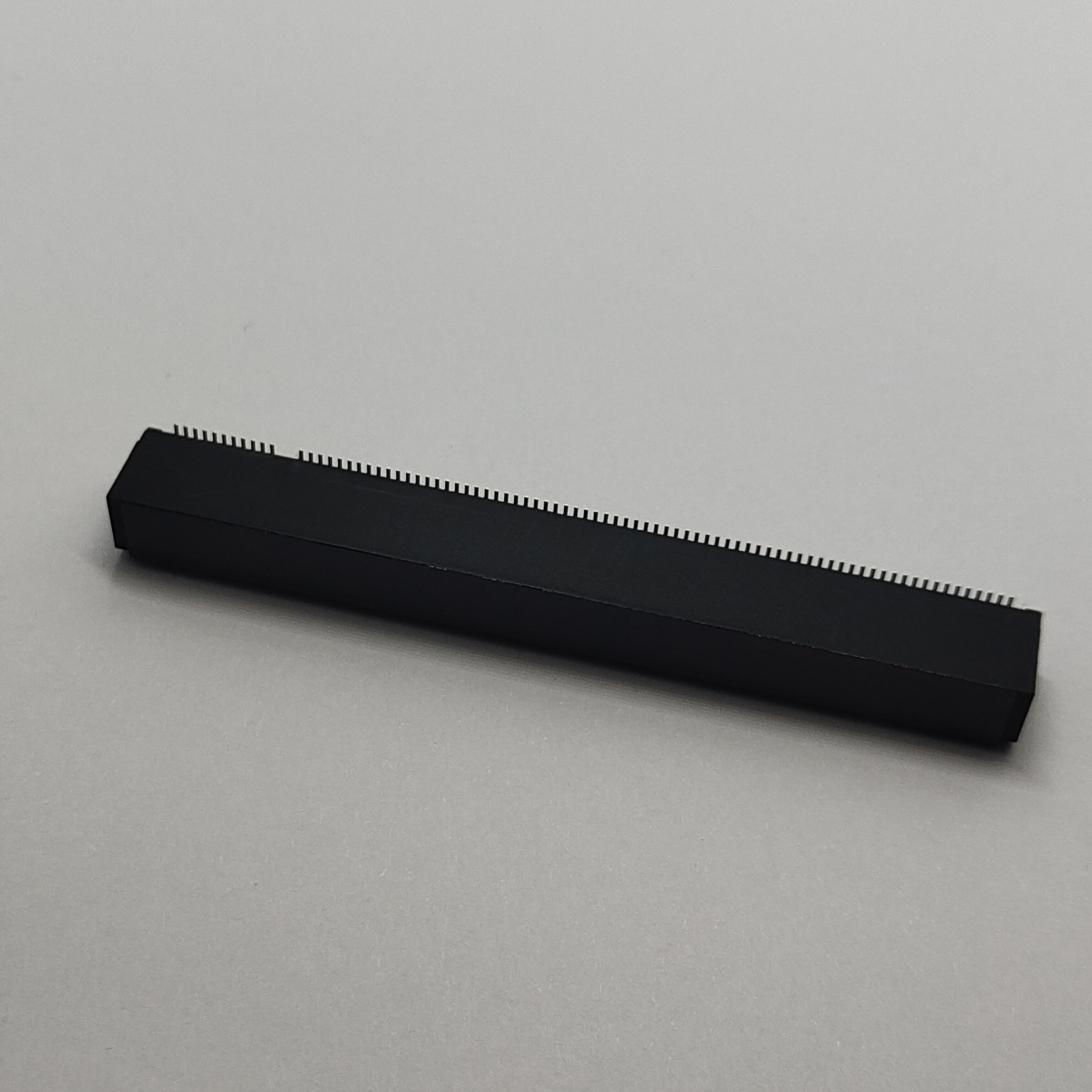 PCIe 5.0 SMT TYPE CONN BALCK 16X 164PIN Au30u''