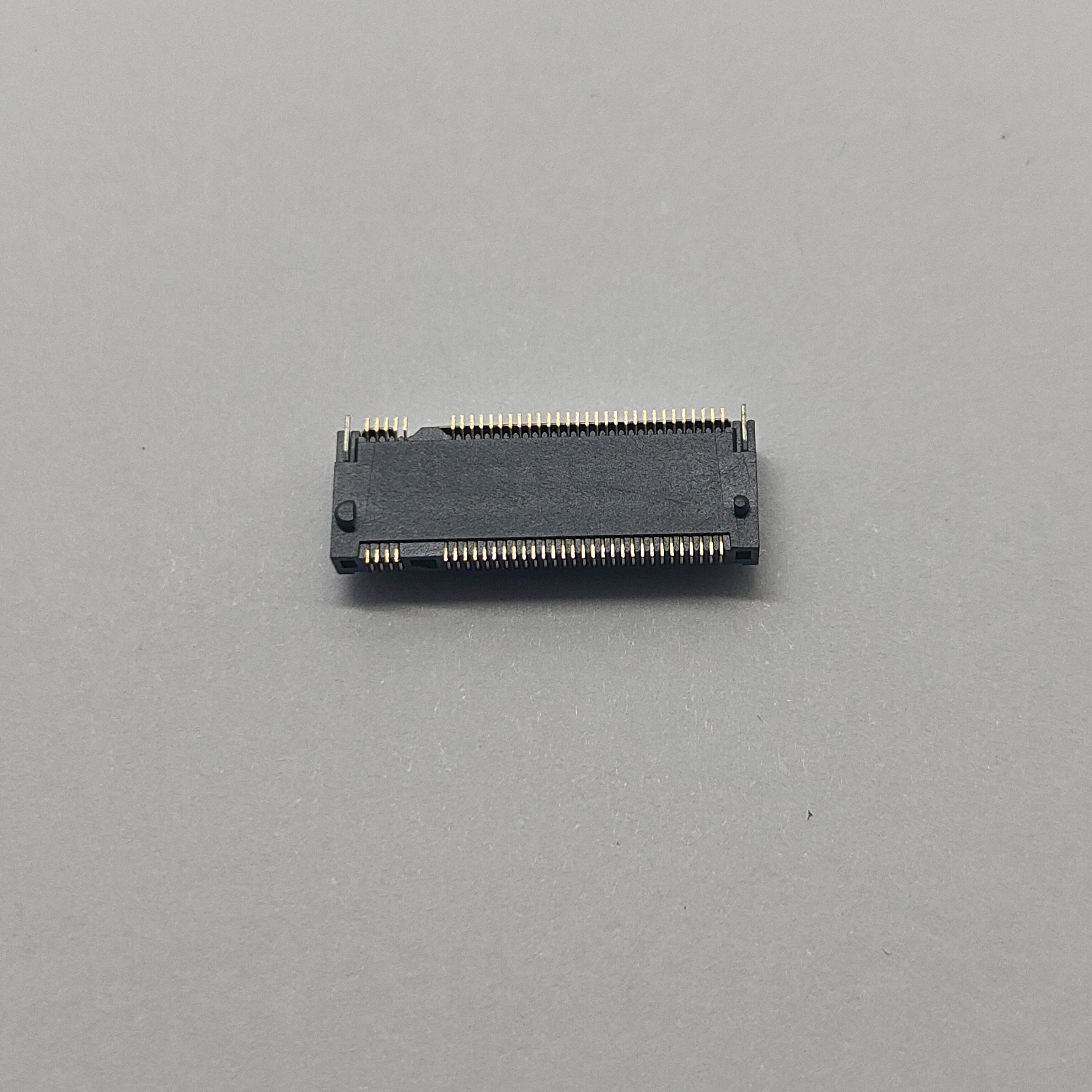 M.2 H4.2 Au1u'' Connector