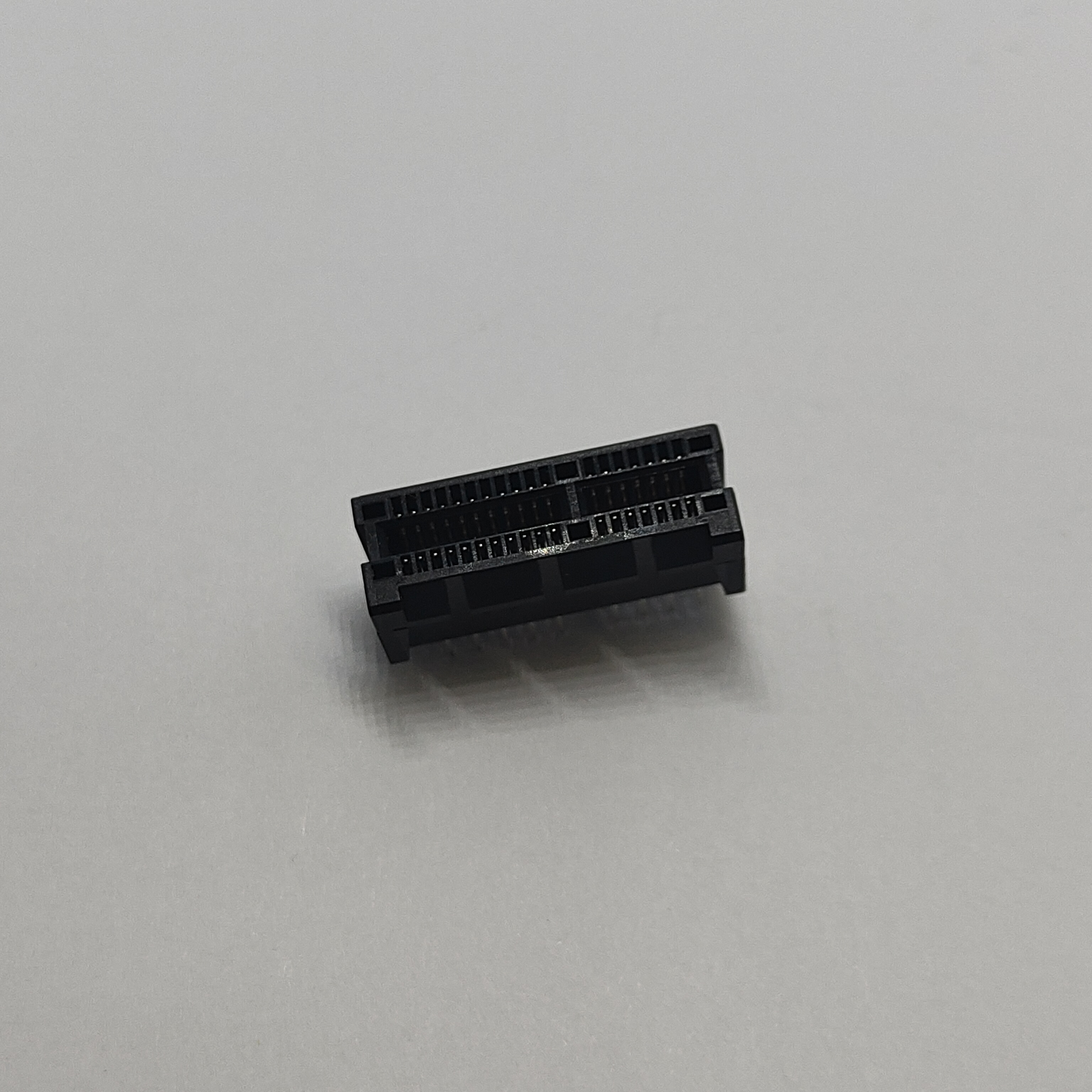 PCIe 3.0 36P NO LOGO G/F DIP BLACK