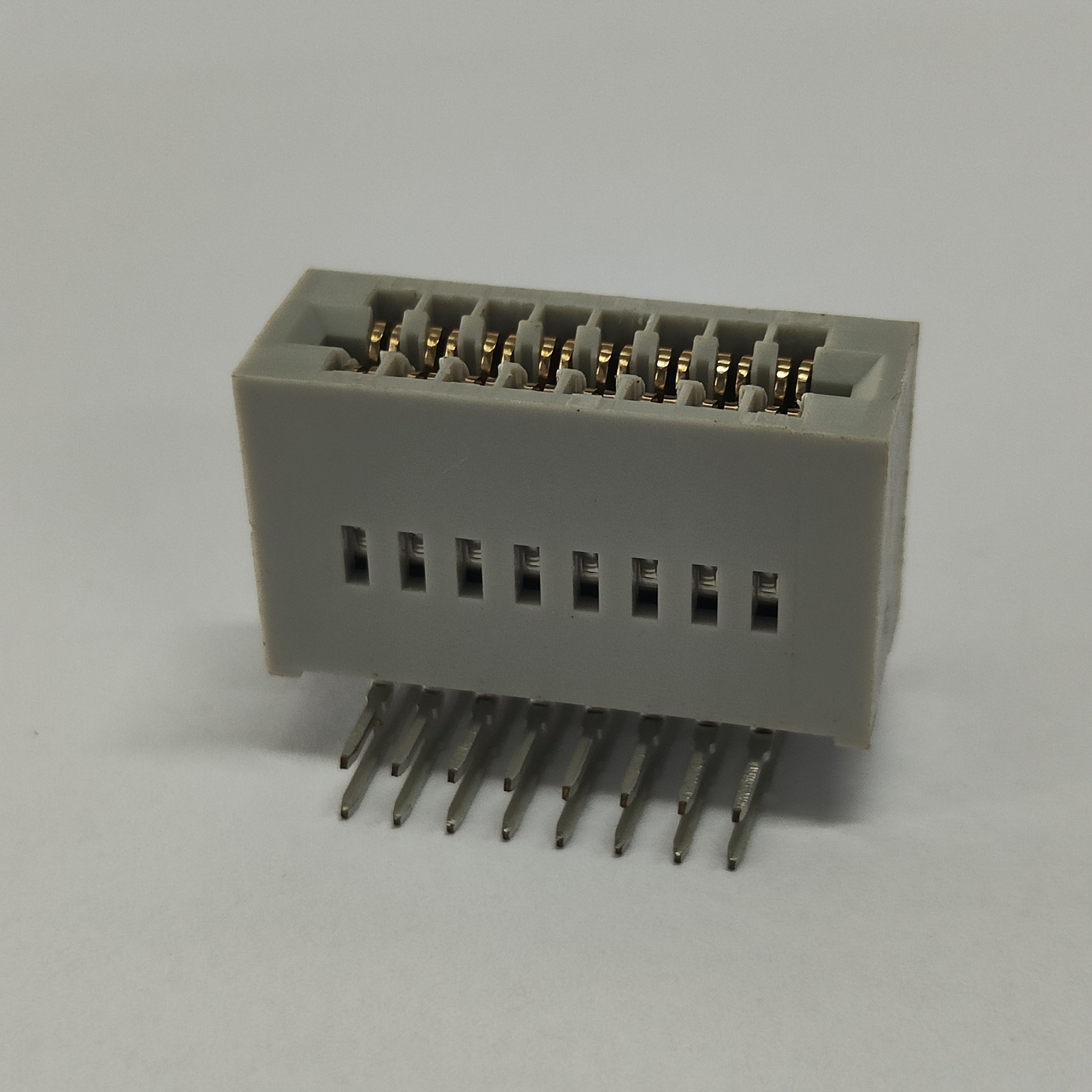 2.54×2.54mm Pitch 90° Right Angle DIP Gold Finger, 2×8P, 1μ" Gold Plating, Gray, No Logo