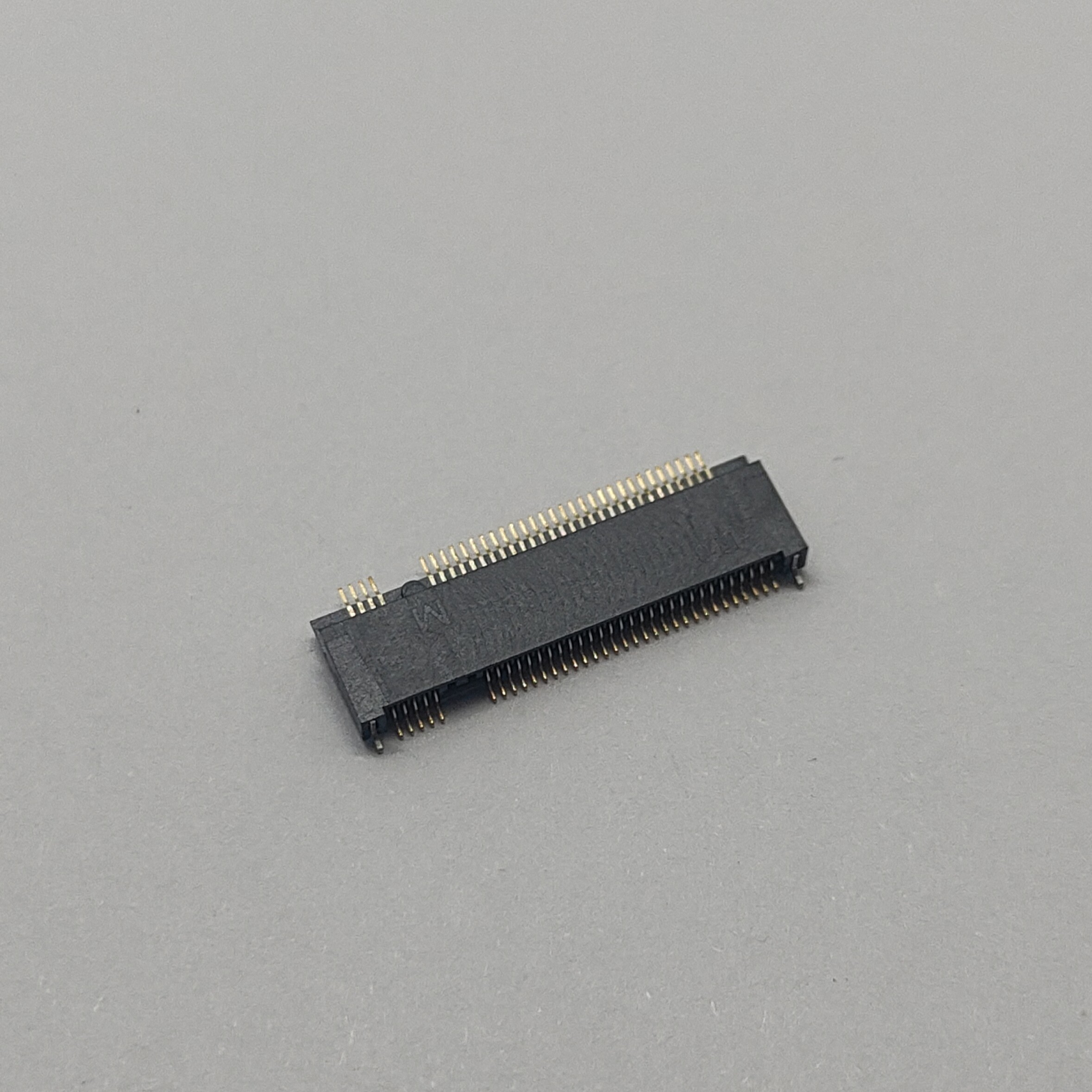 m2-h2.05-au1uinch-connector-side-receptacle-view.jpg