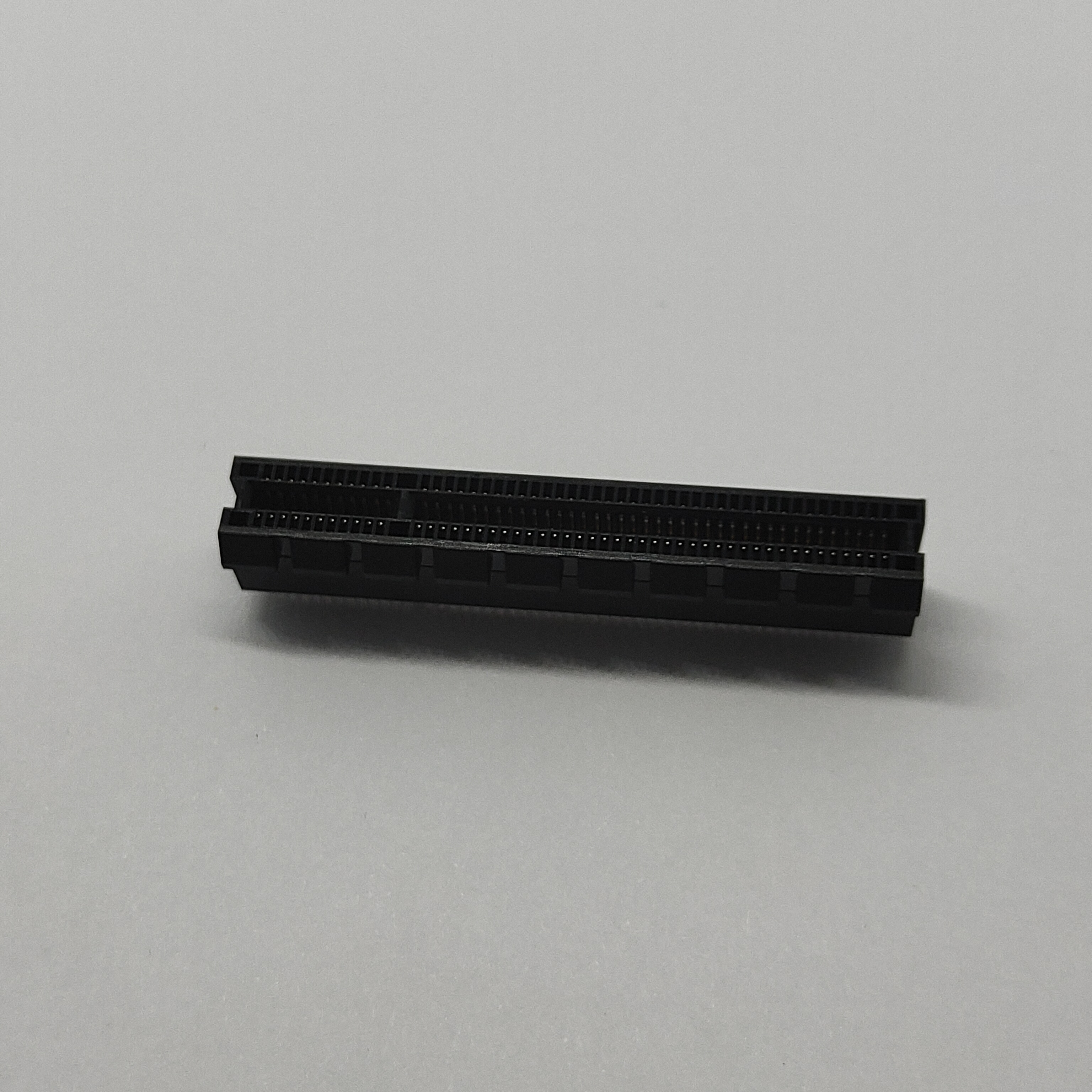 PCIe 98P Small Clamp‑Type No‑Ear No‑Post Black Finished G/F PANT Material Tube Pack