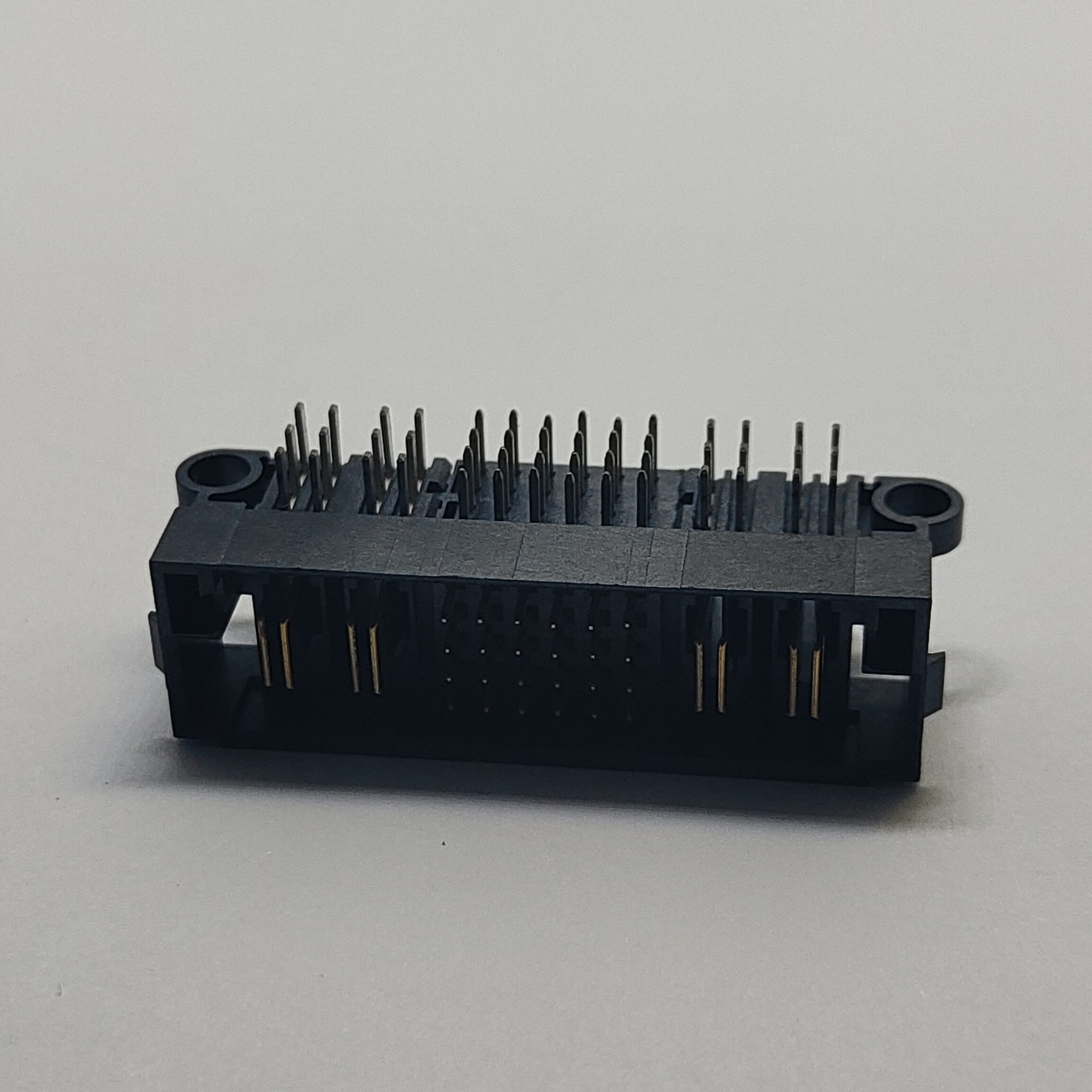 5.0mm Power + 2.0mm Signal Combo Connector, DIP R/A, 2P+24P+2P, Selective Au 10μ"/Sn, High-Temp, Black