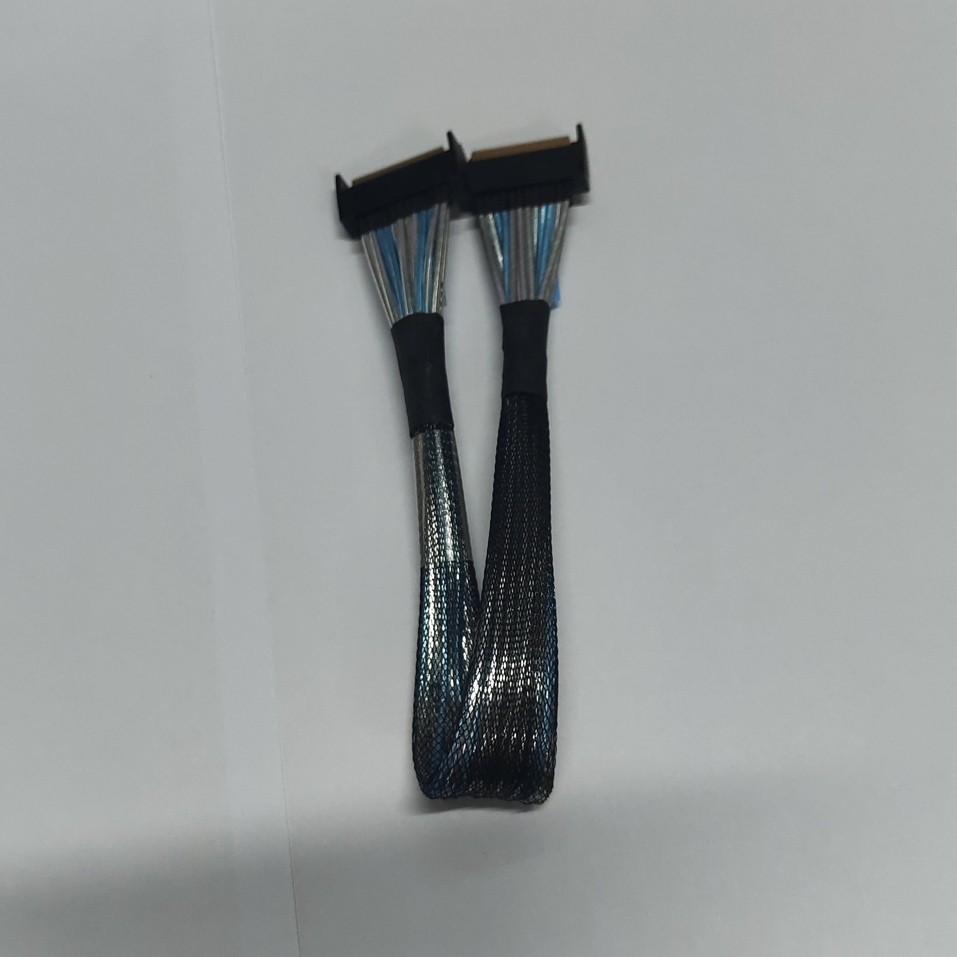MCIO 8X STR CABLE L=300MM
