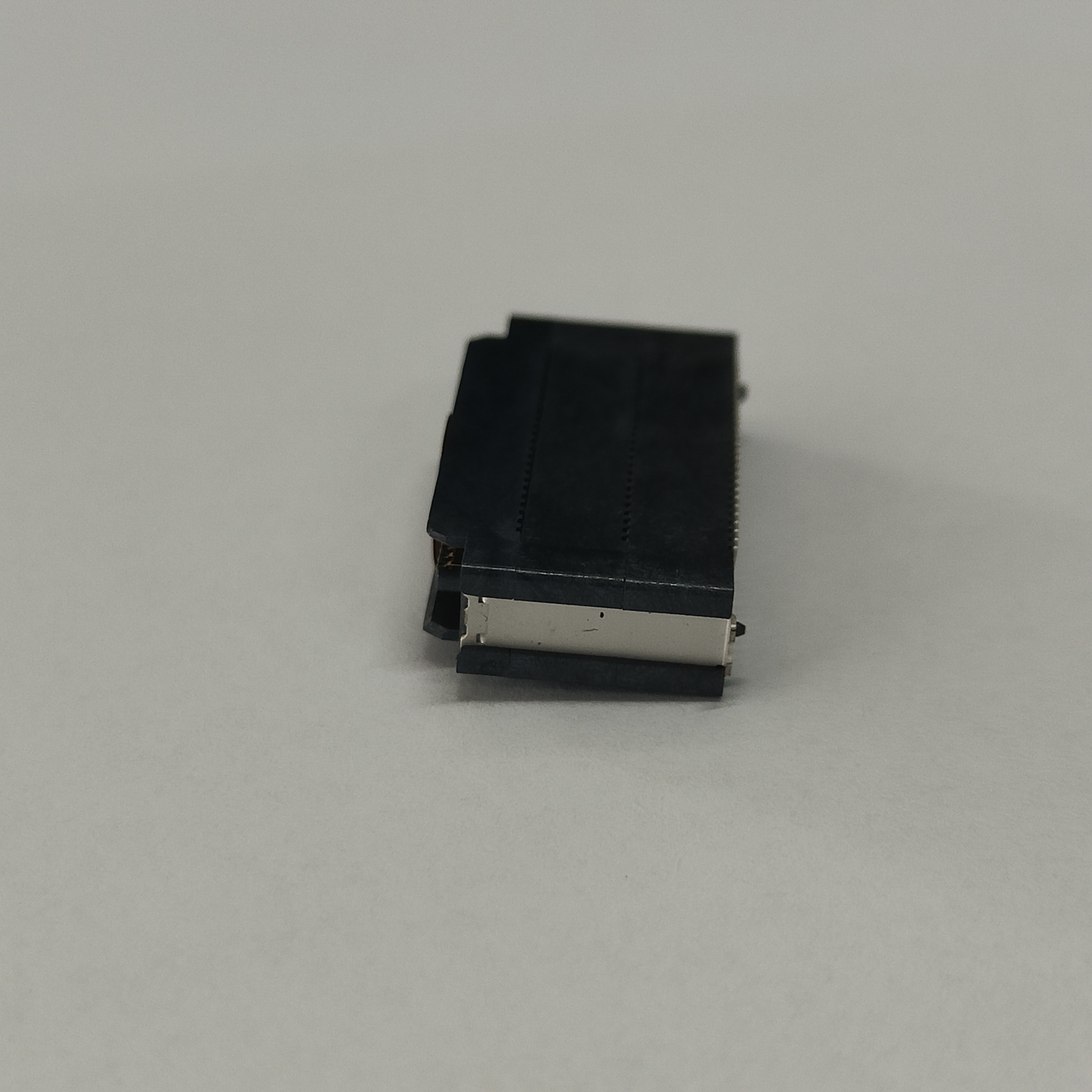 0.8mm BTB Pitch Male Vertical SMT Connector, H14.5mm Type