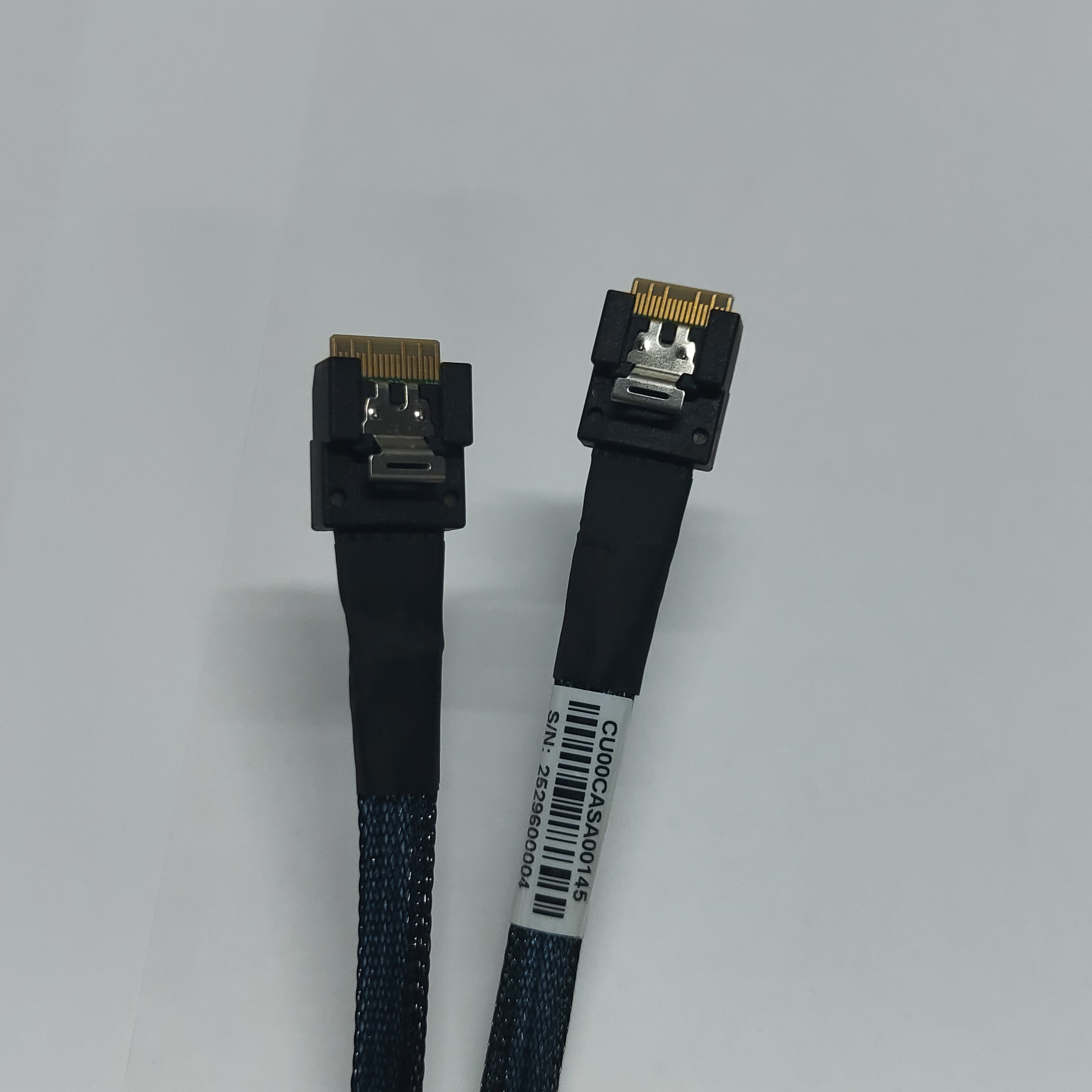 SlimSAS 4X STR CABLE