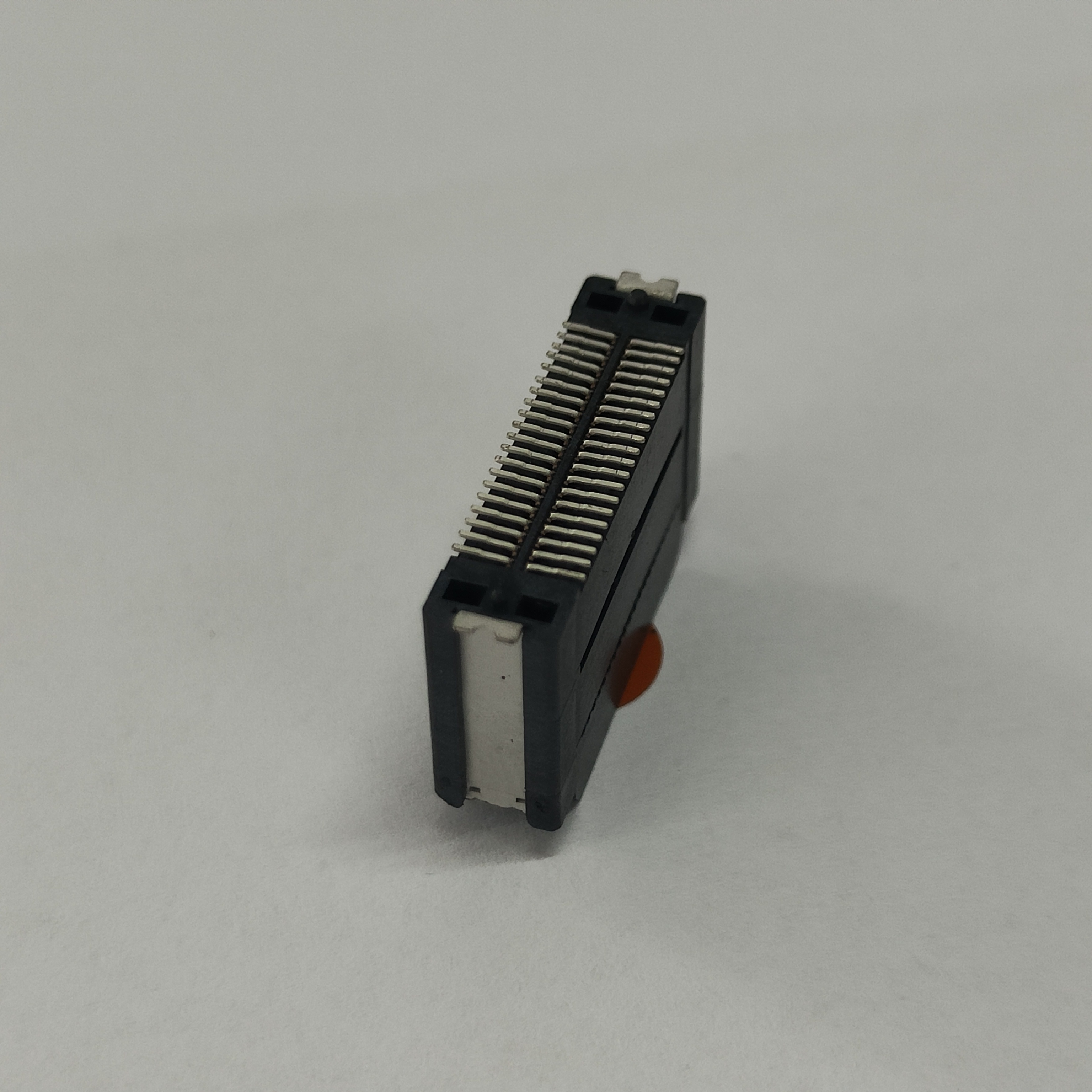 0.80mm Pitch Board to Board Plug, Surface Mount, Dual Row Vertical