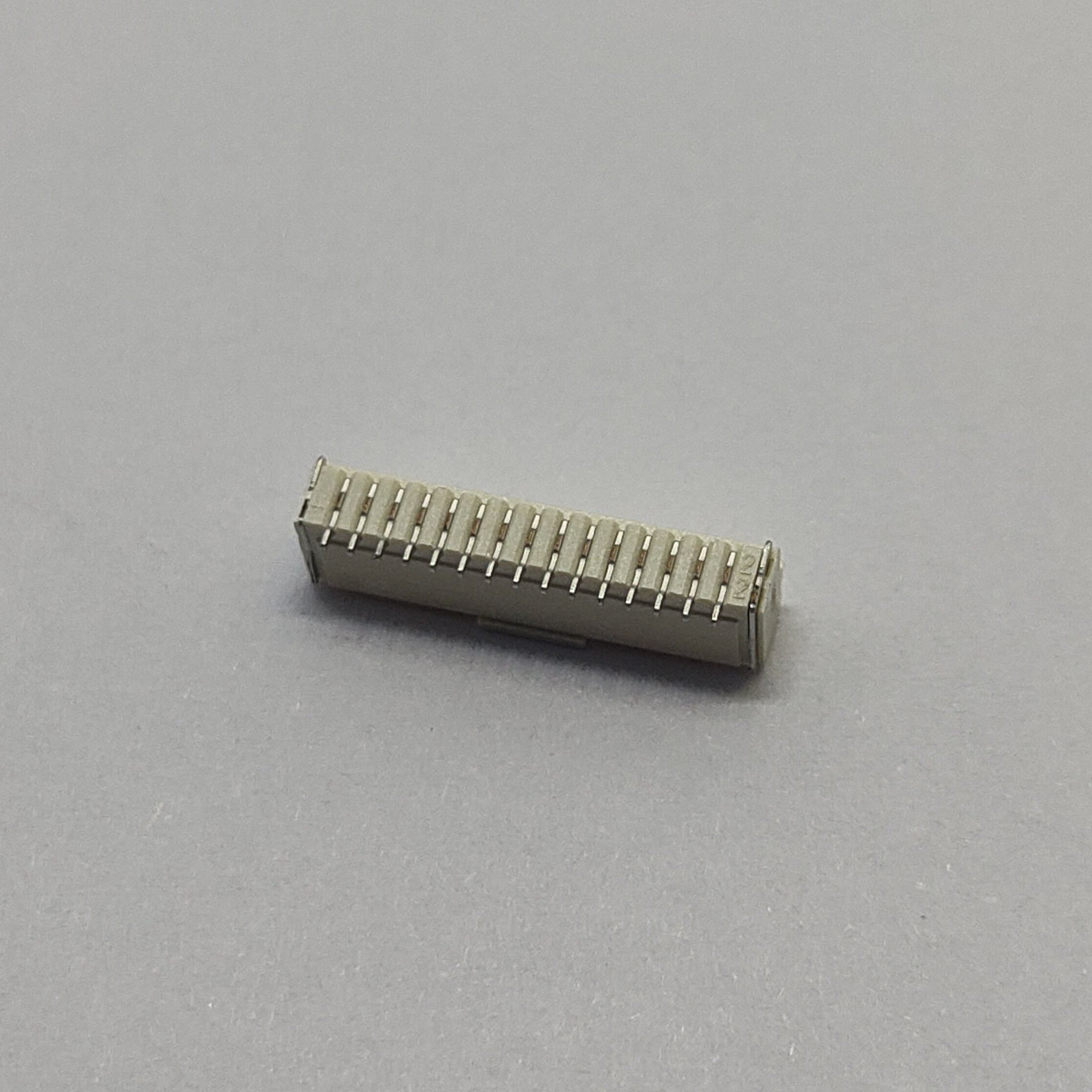 1.00mm pitch single-row SMT connector, 180° (vertical), LCP housing, 15PIN