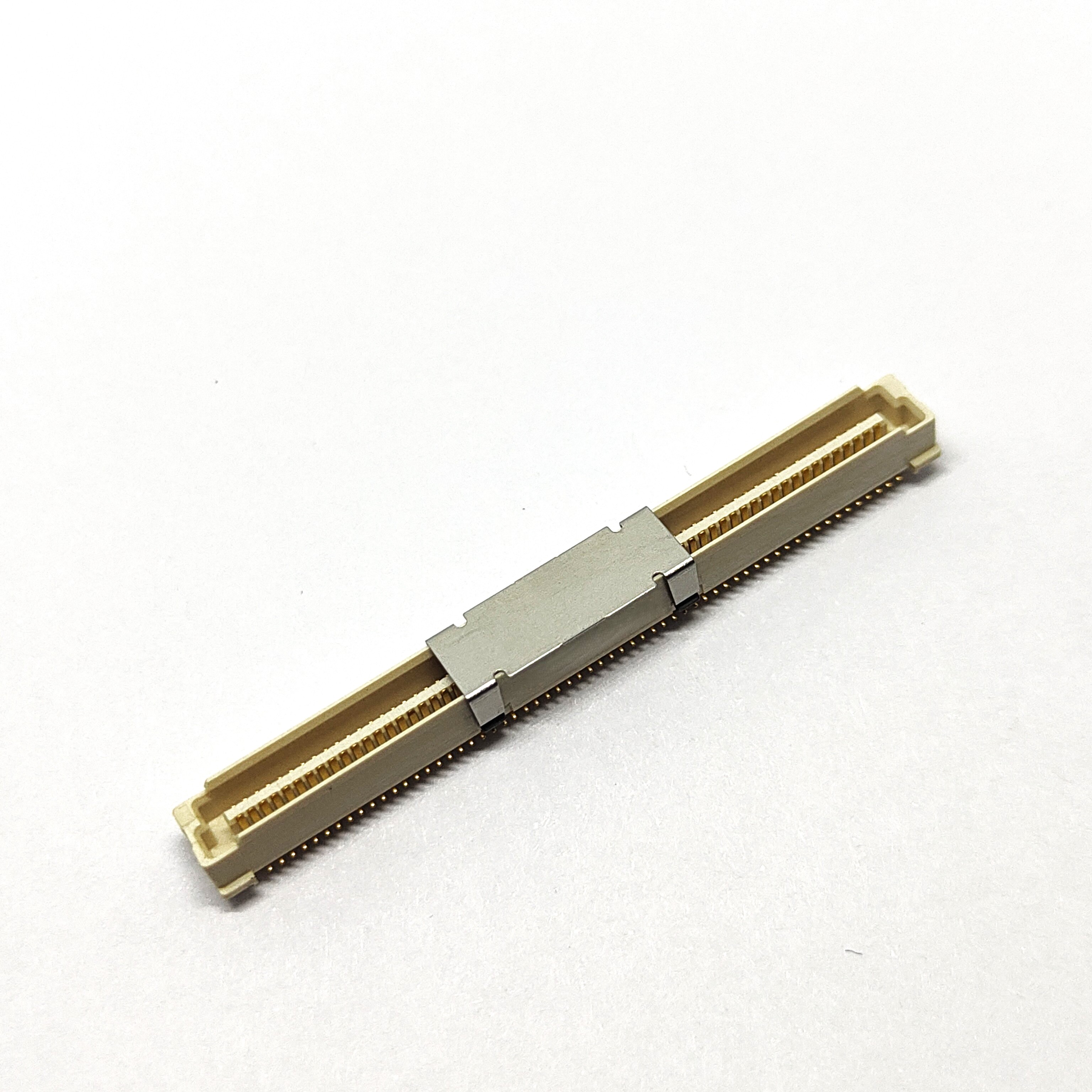 Male BTB Connector 0.8mm Pitch 120Pin Vertical SMT Mating Height 5.0mm 1μ" Gold Plated