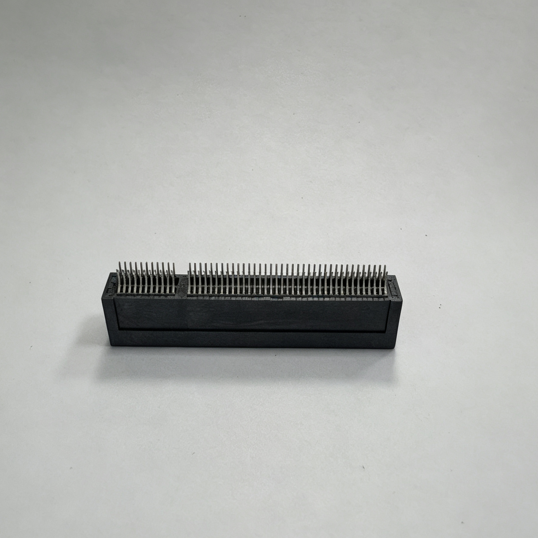 PCIe Gen4.016GT/S 98PIN Without Guide Post Board‑Lock Clamp‑Mount Au15u''