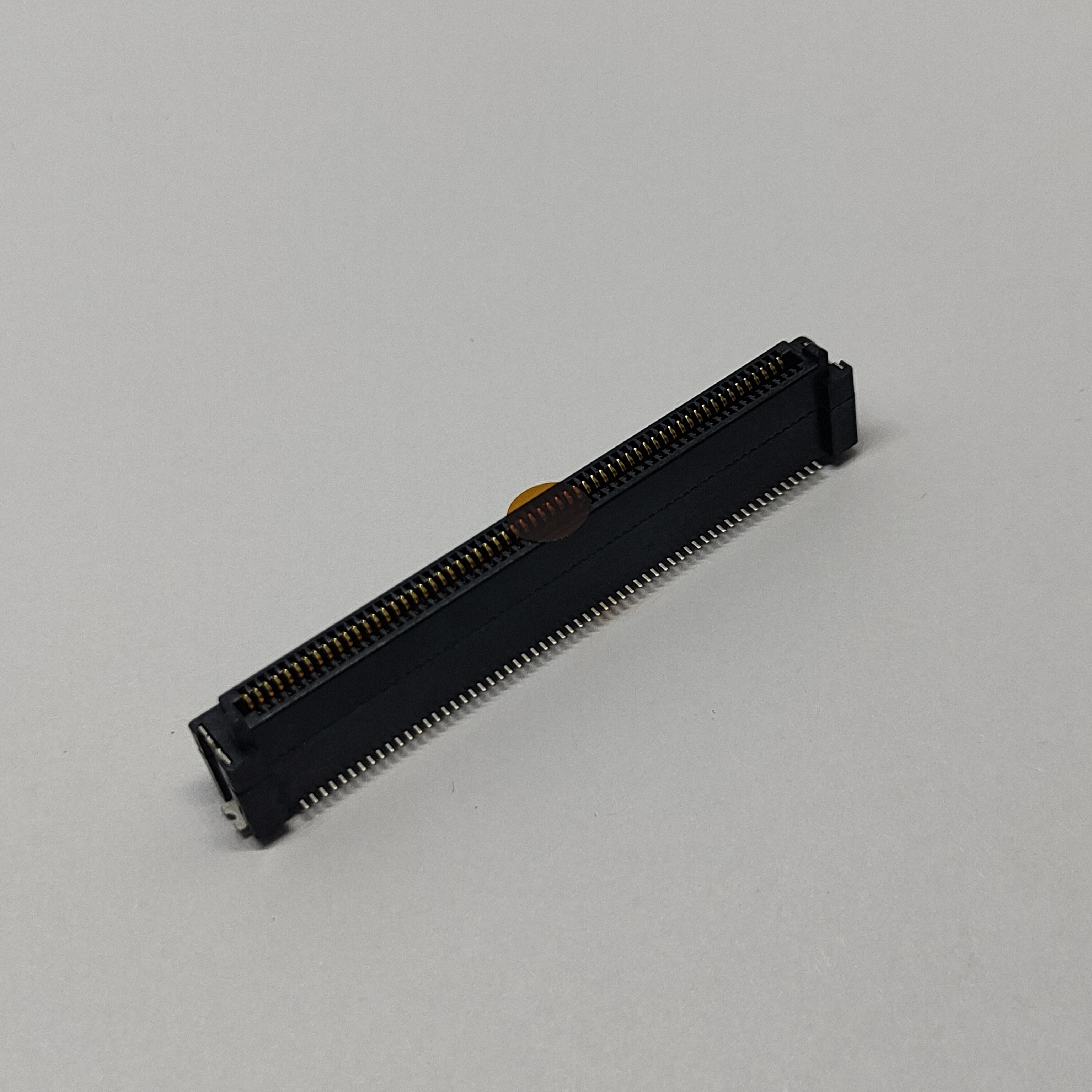 BTB Pitch 0.8mm Female Vertical SMT Connector 2*60Pin H10.00mm Au3u''