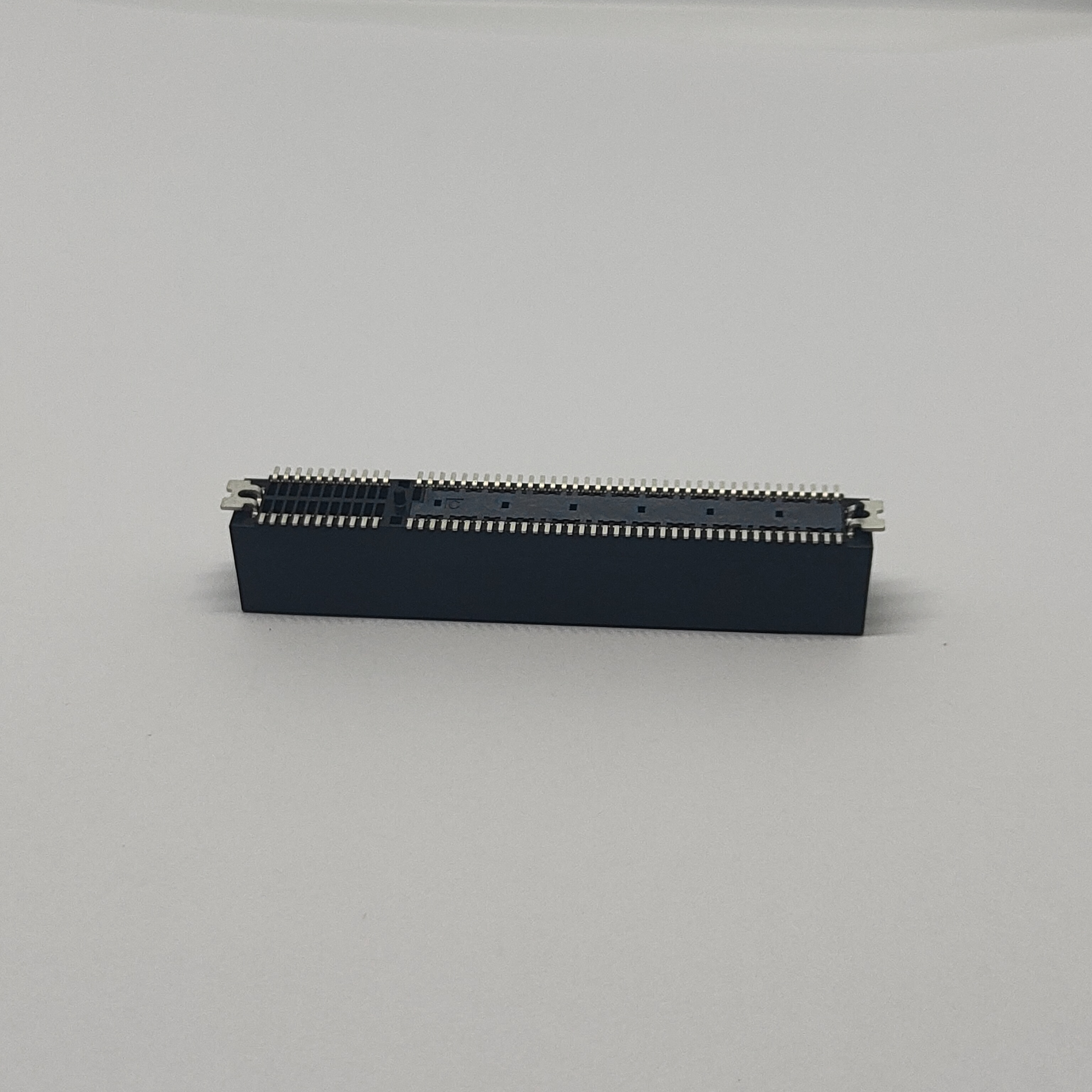 PCIe 5.0 SMT TYPE CONN BLACK