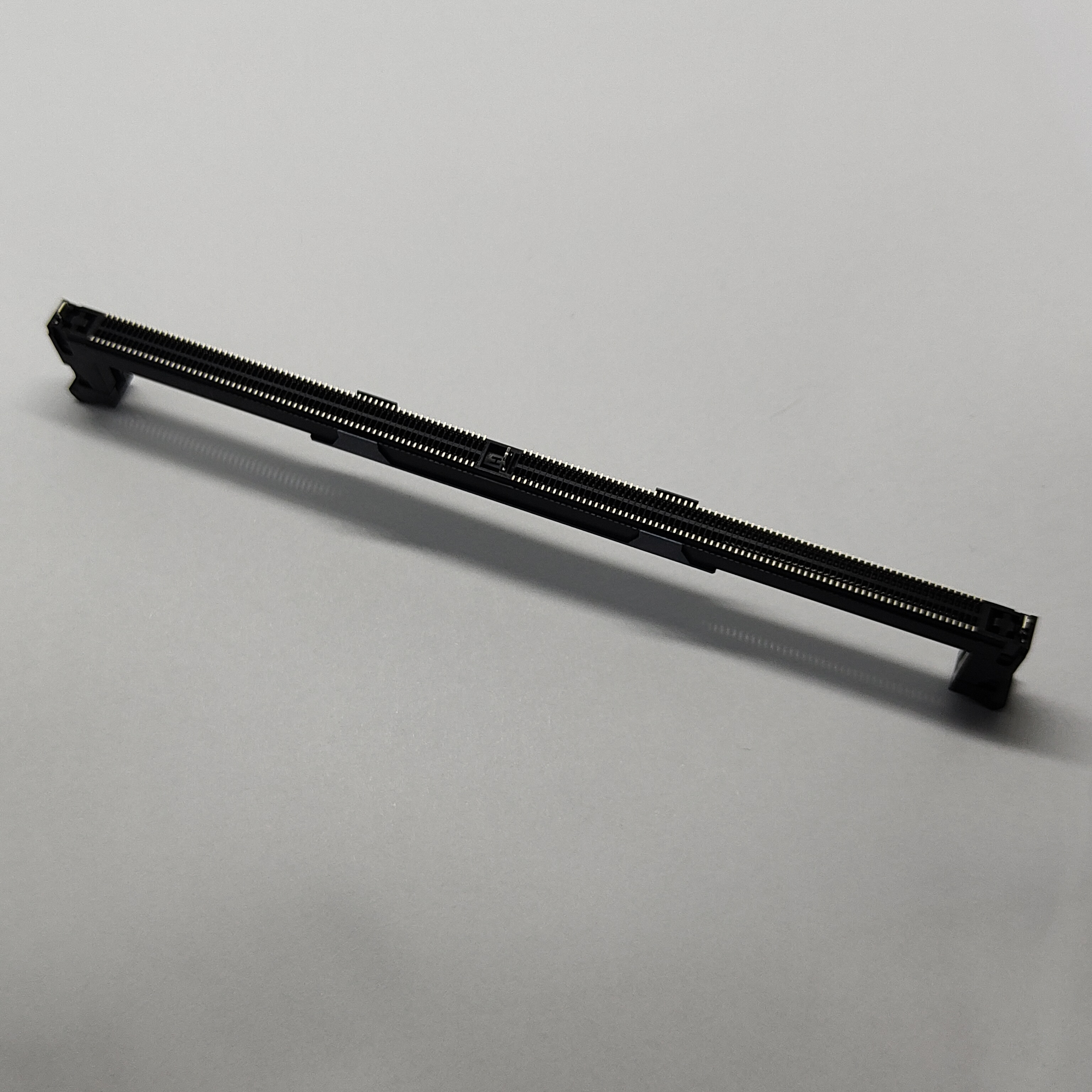 DDR5 288PIN UDIMM PA9T Housing BLACK Extractor