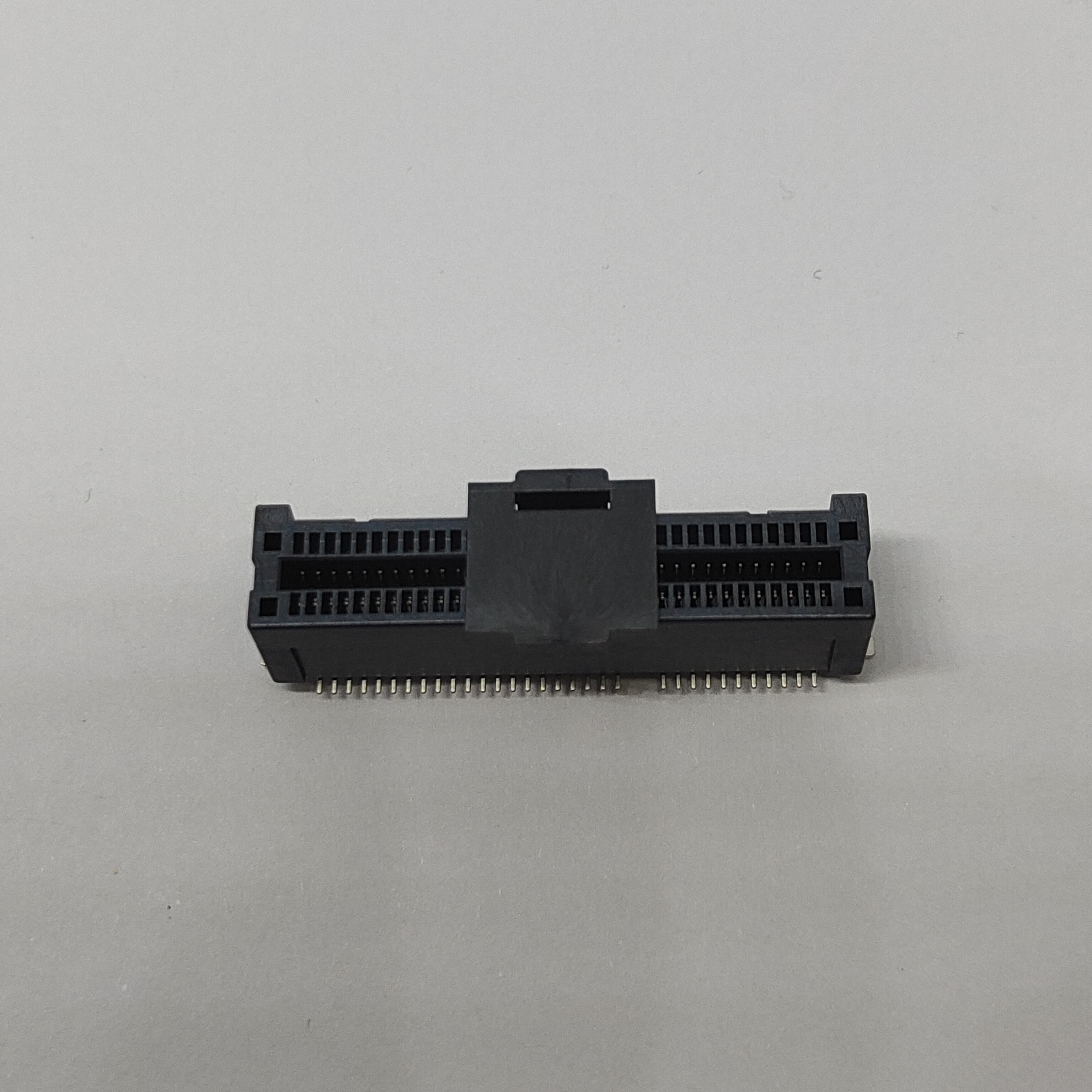 PCIe 4.0 64P SMT Connector W/ Ground Shield & CAP, LCP Black, Phosphor Bronze Au15u'', Tape & Reel