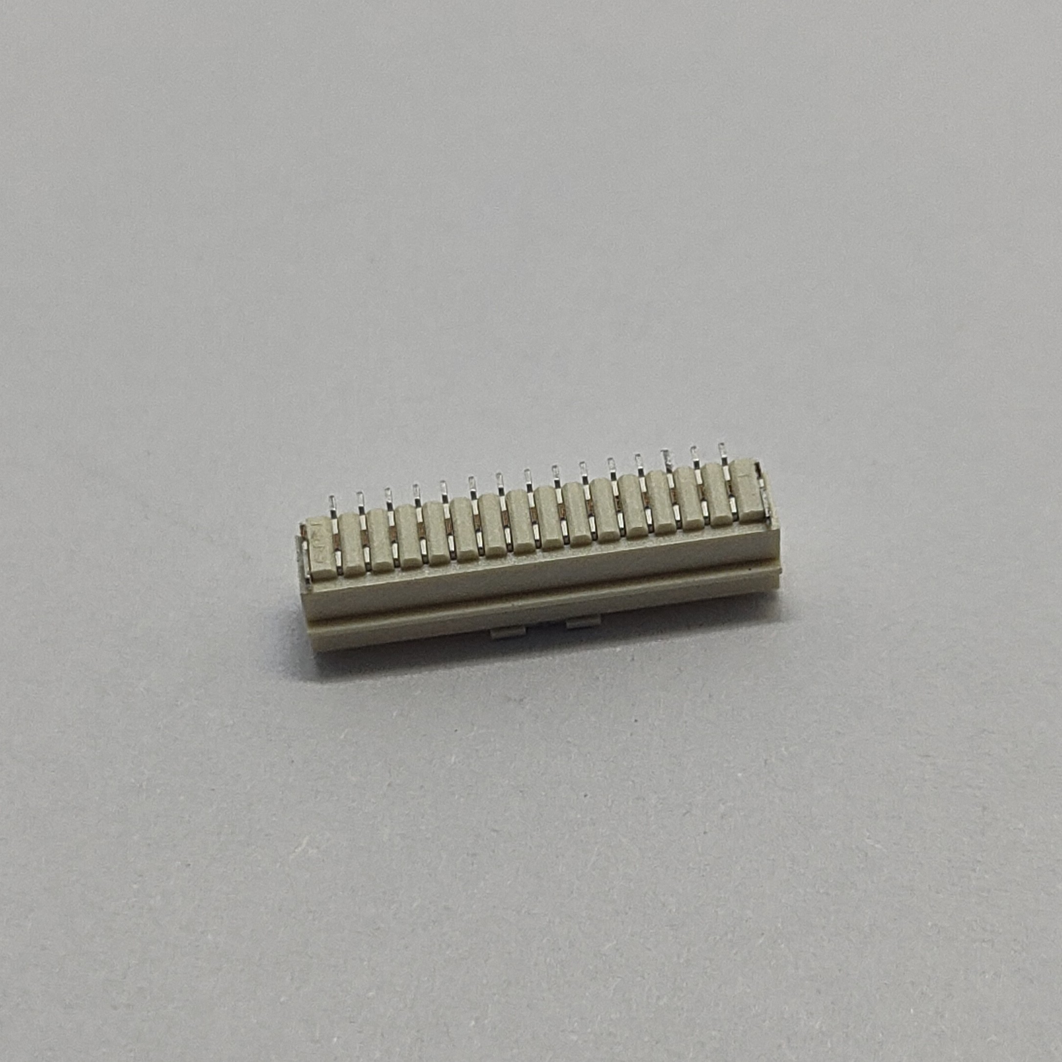 1.00mm pitch single-row SMT connector, 180° (vertical), LCP housing, 15PIN