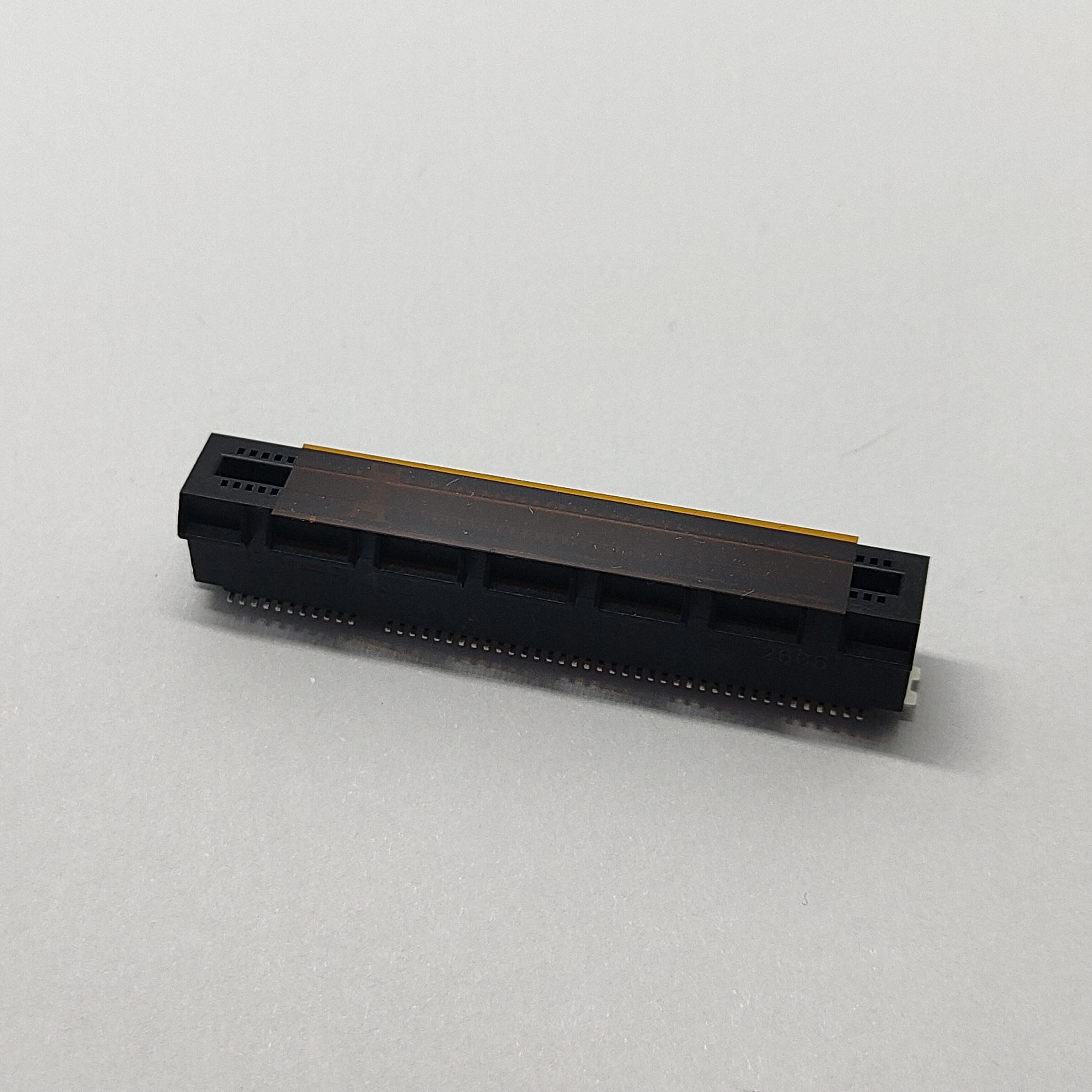 PCIe 4.0 Black 4.0 SMT TYPE CONN Non-Slotted Side