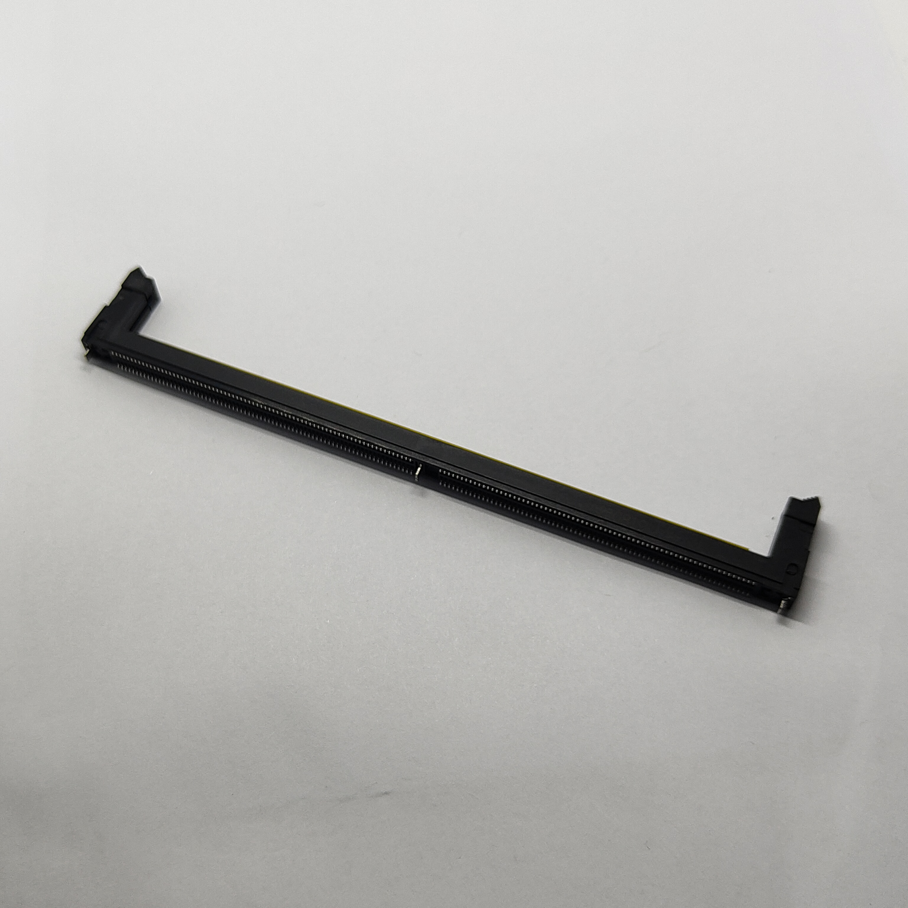 DDR5 288PIN UDIMM Short Latch HARD TRAY WITH MYLAR L=120MM Black Au30u''