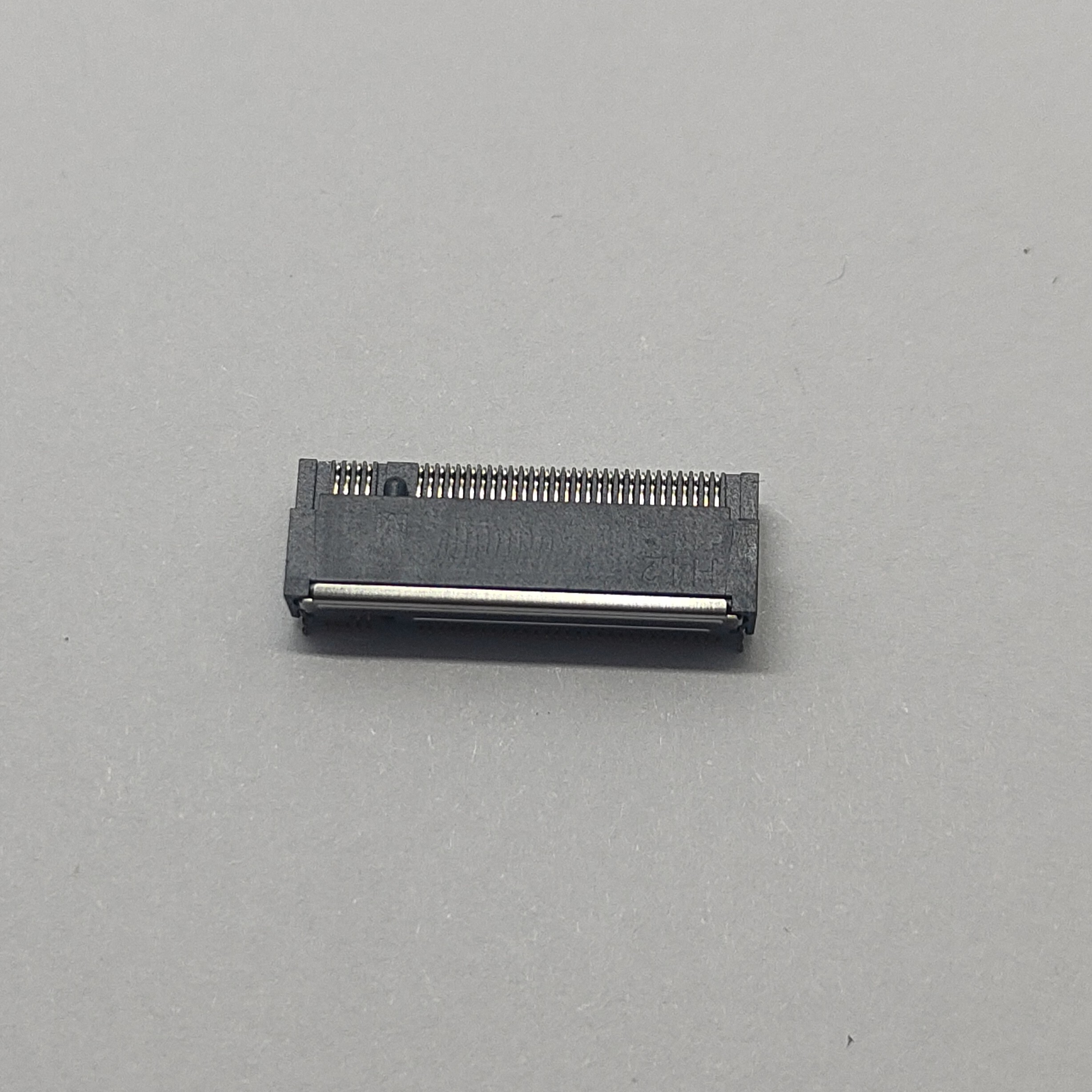 M.2 H4.2 Au1u'' Connector