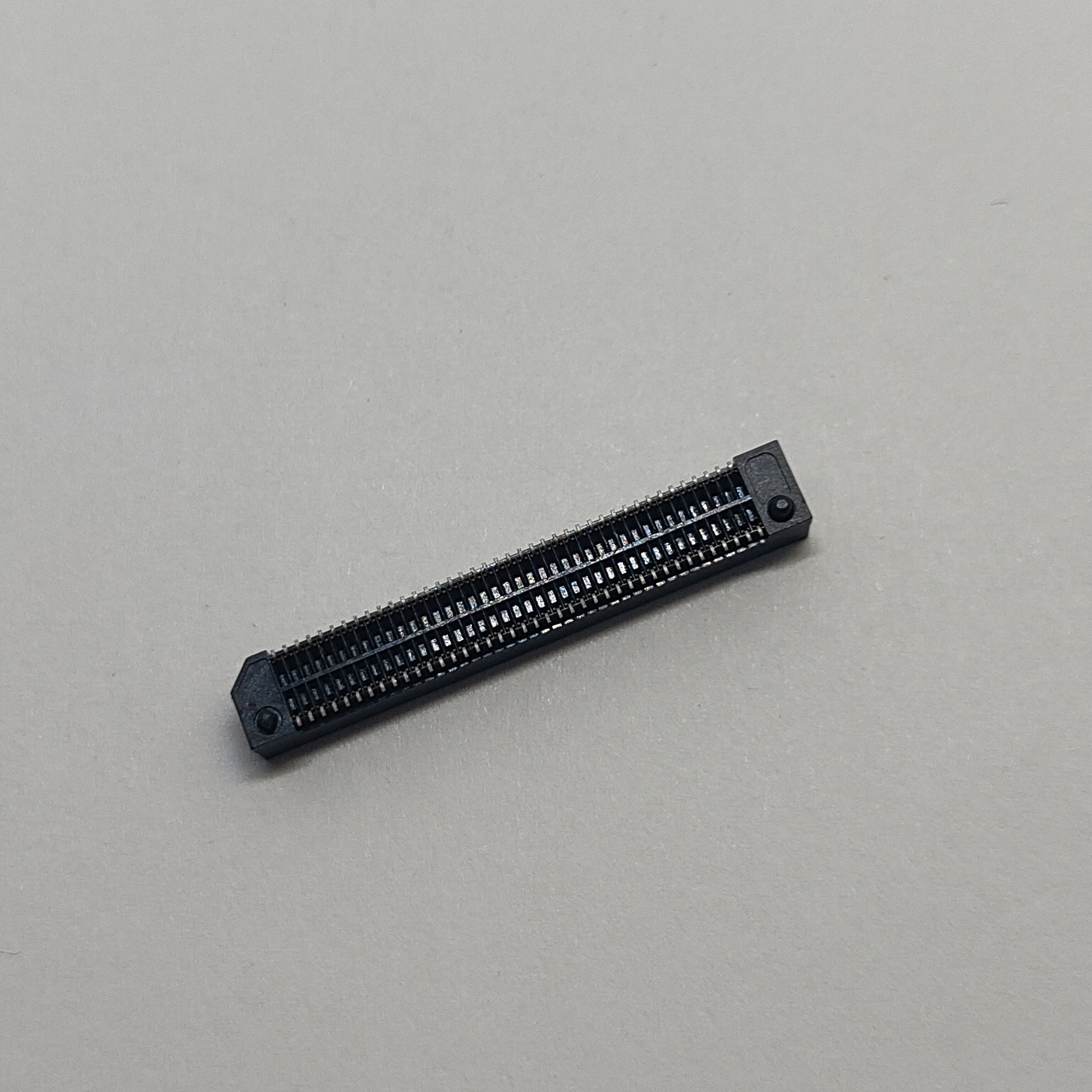 0.8mm Pitch Vertical BTB Female Receptacle, 80 Pin, SMT, 5.3mm H, 10µ" Selective Gold, High Temp