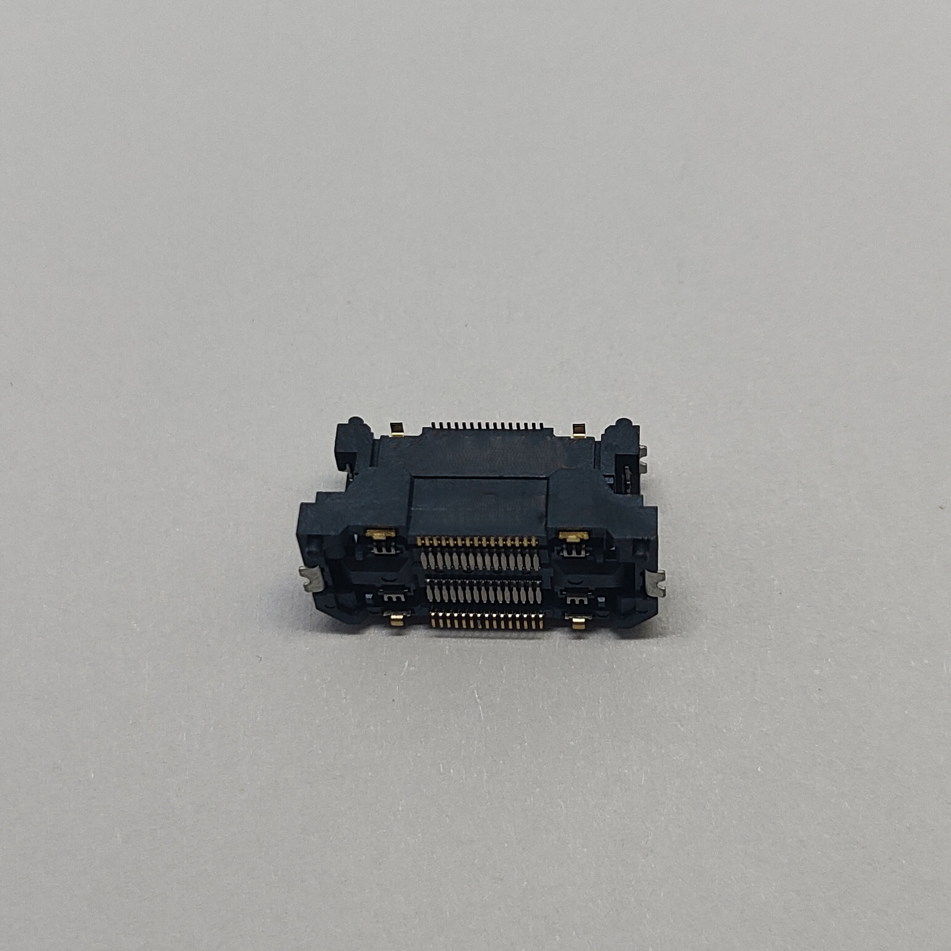 0.5mm Pitch Floating Female Connector, SMT, Au 3μ",LCP Housing, High Temperature Resistant