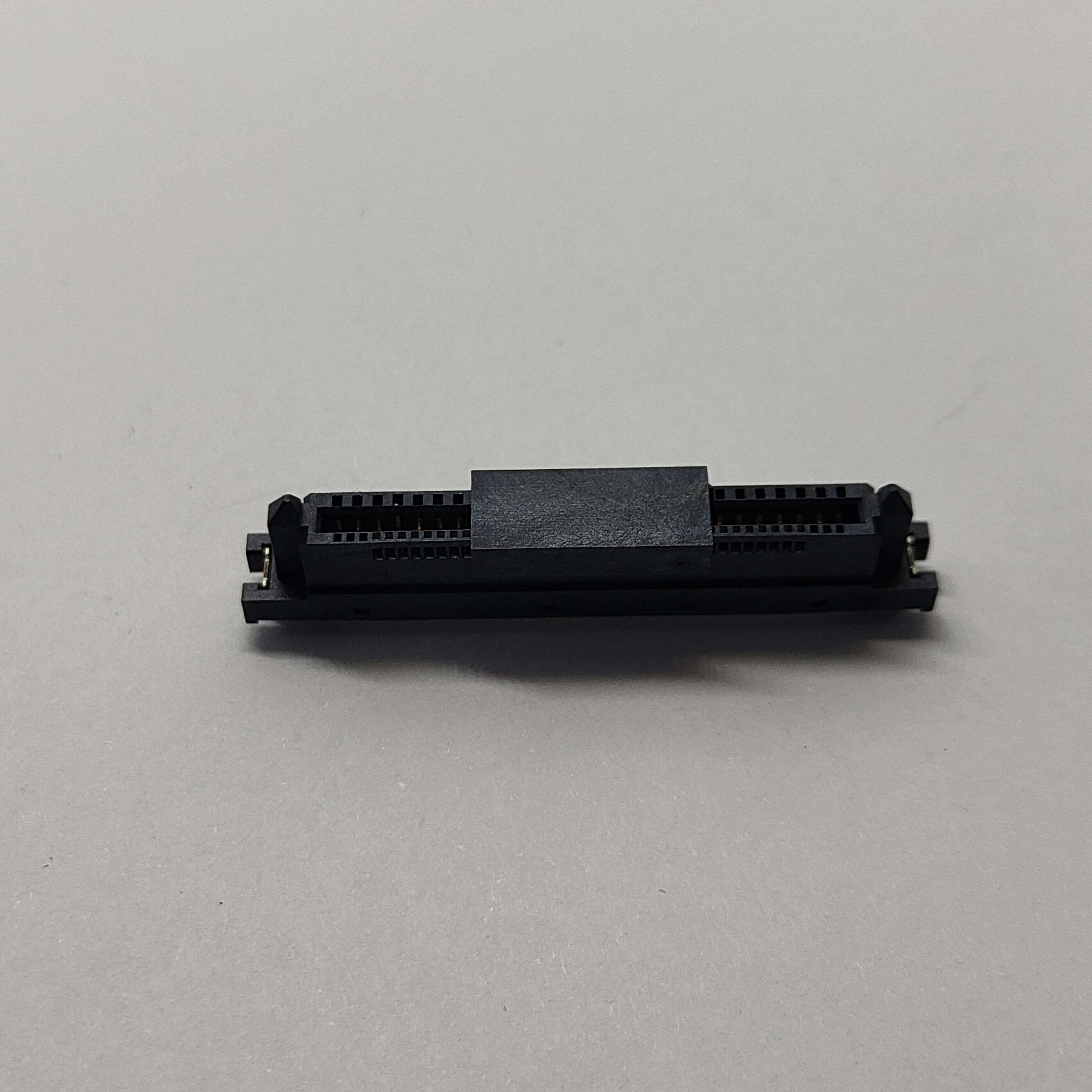 PCIe SAS VERTICAL SMT CONN Au30u''