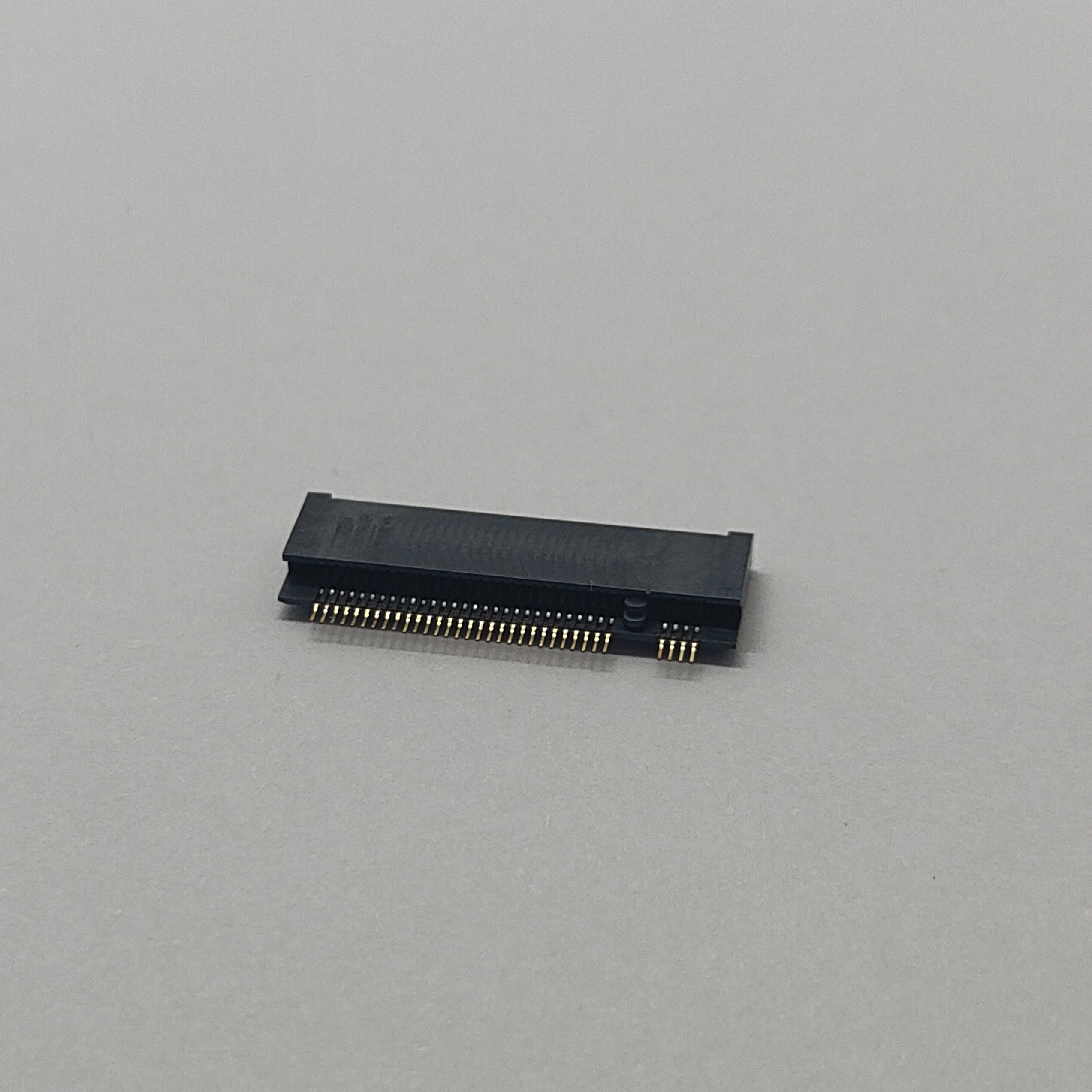 M.2 H2.05 Au1u'' Connector