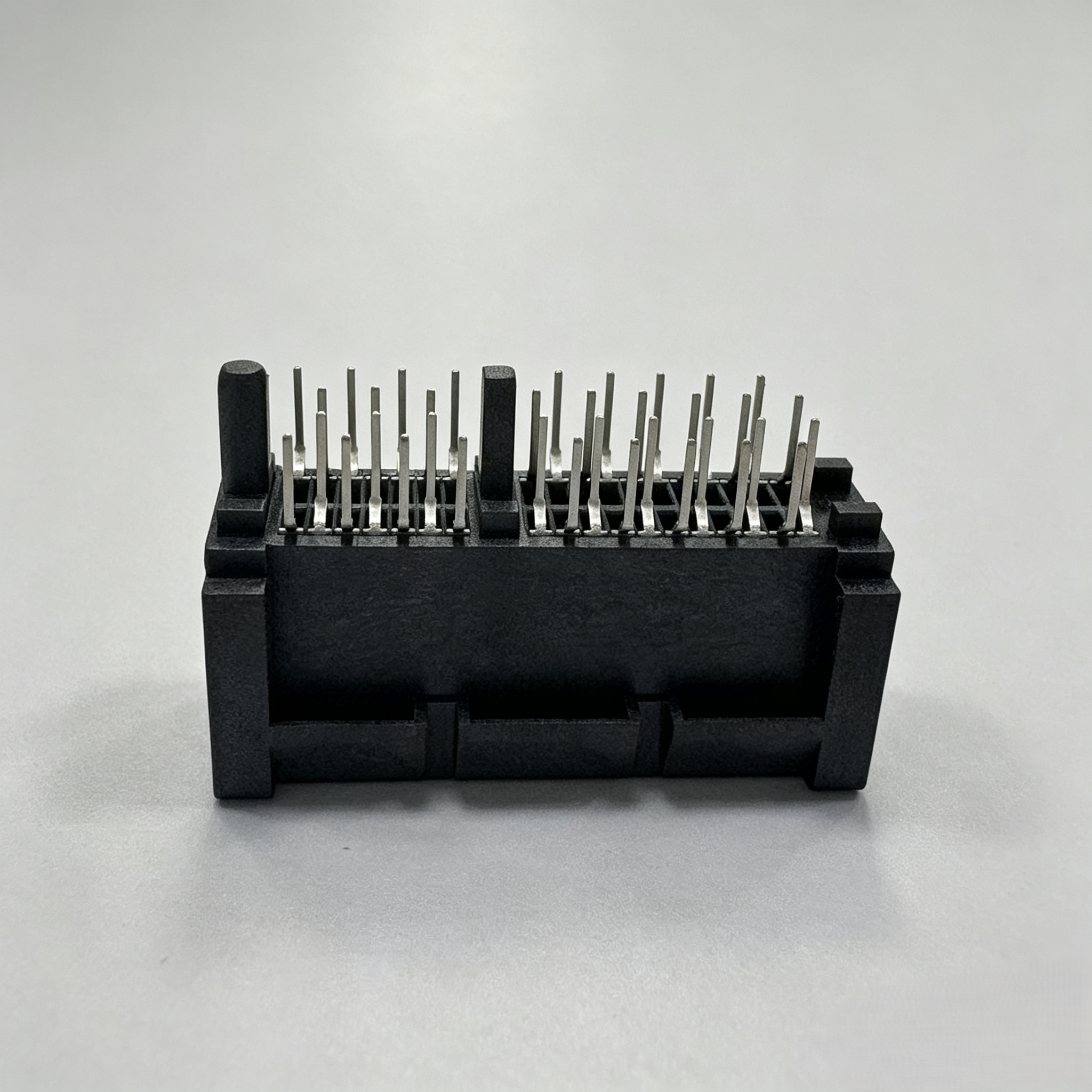 PCIe Gen4.0 36‑Pin Overhang Guide Post DIP Connector Black 3.1mm AuG/F