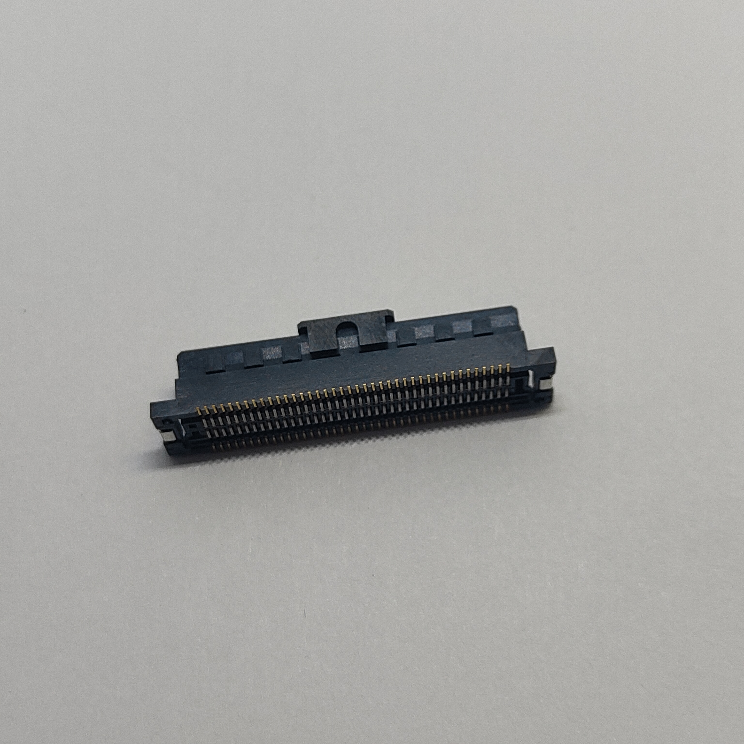 0.80mm Floating BTB Receptacle, Vertical SMT, 8.3mm Plastic Height, 80PIN, Au 3u", LCP Black