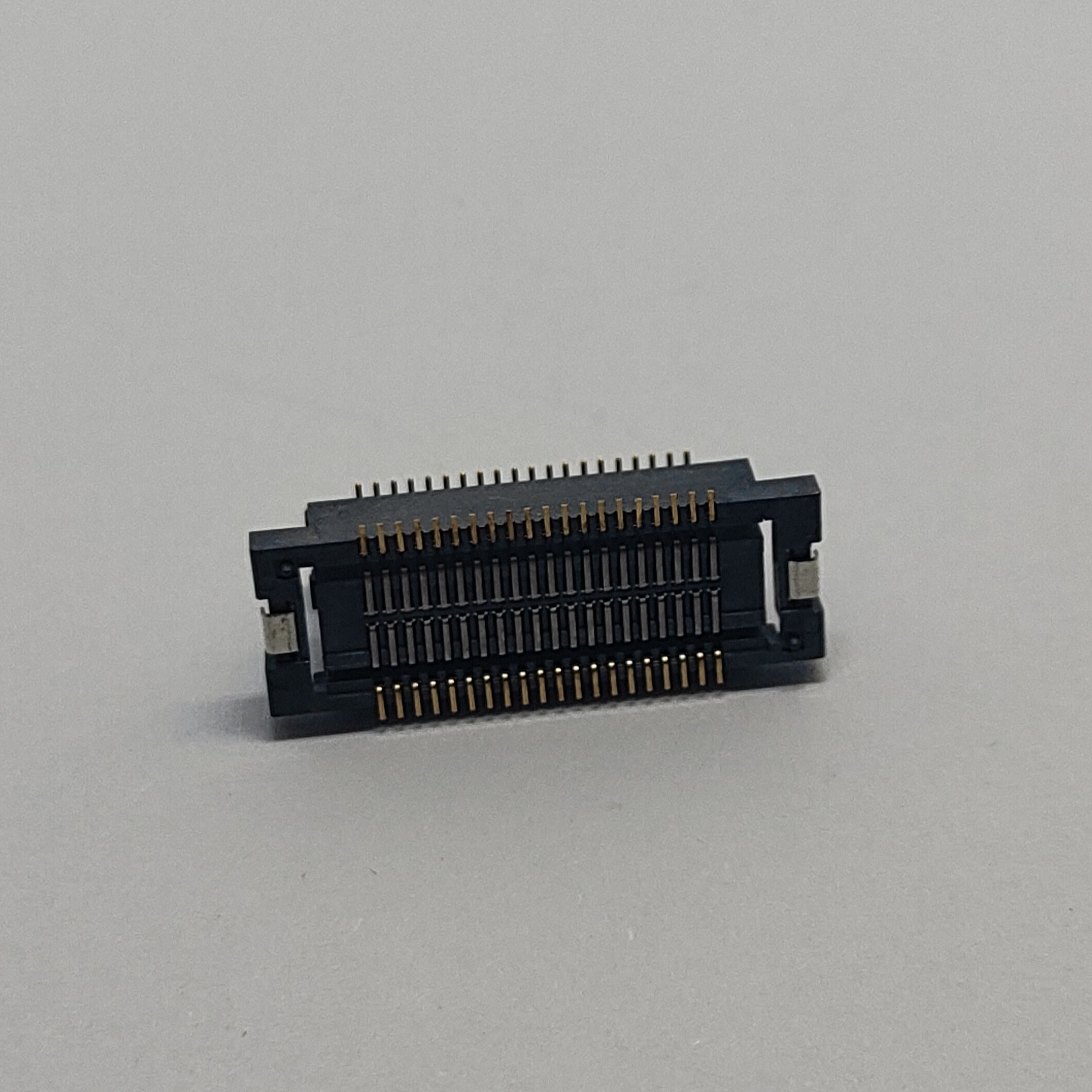 0.80mm Pitch Floating Board-to-Board (BTB) Female Receptacle, Vertical SMT, Au 3µ" Plating, LCP, Black