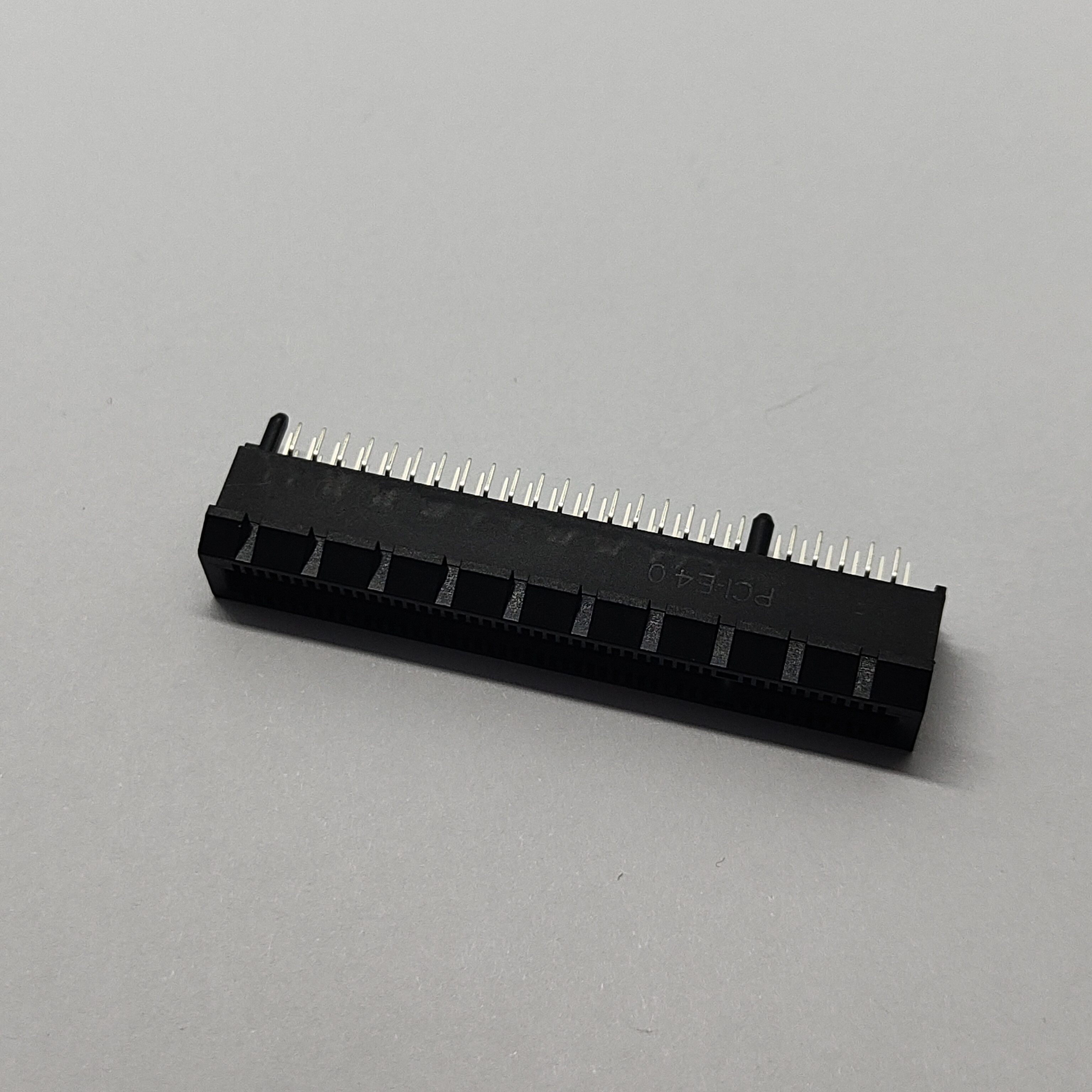 PCIe 4.0 98PIN Au15u'' BLACK Halogen-Free DIP TRAY DIM T=2.3