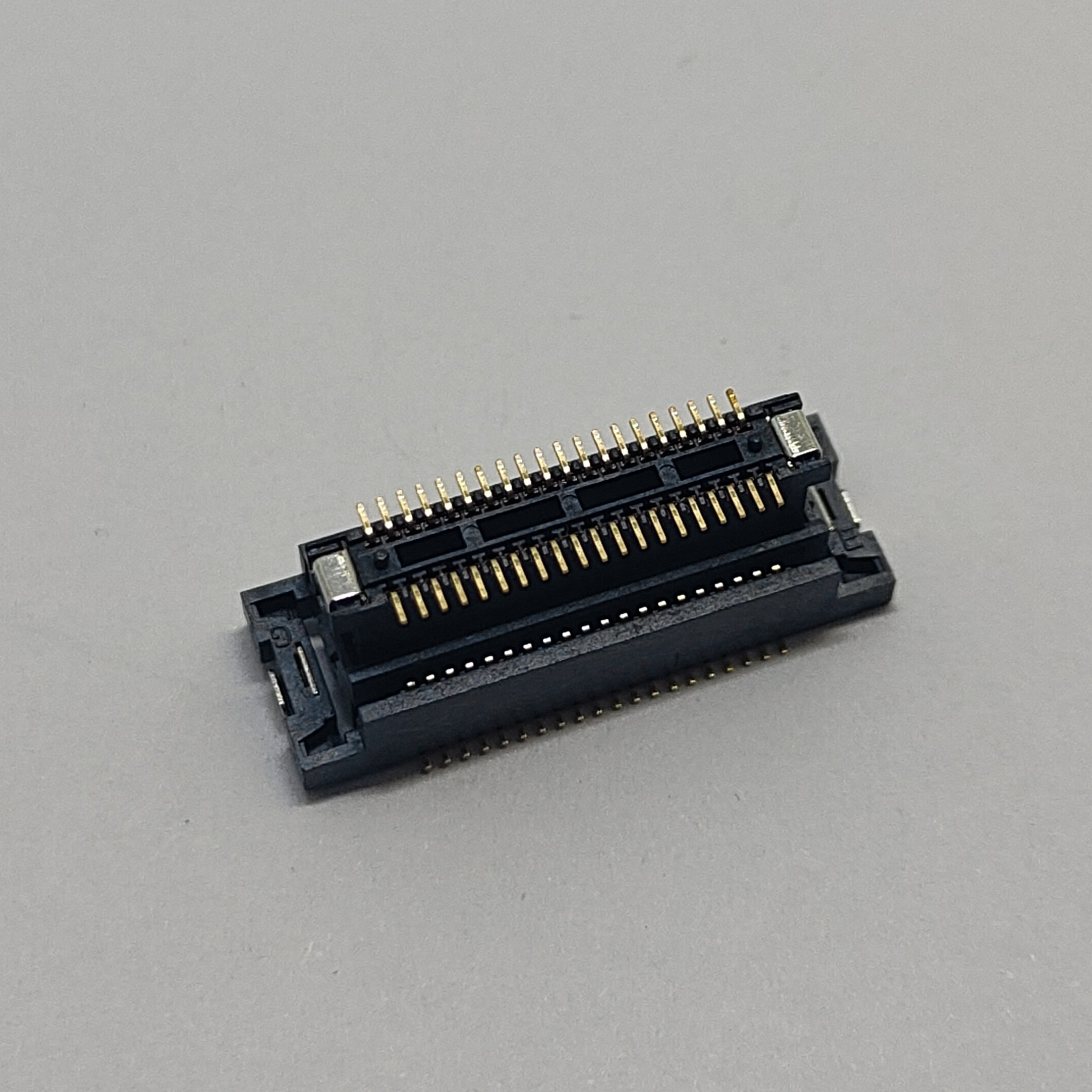 0.80mm Pitch Floating Board-to-Board (BTB) Female Receptacle, Vertical SMT, Au 3µ" Plating, LCP, Black