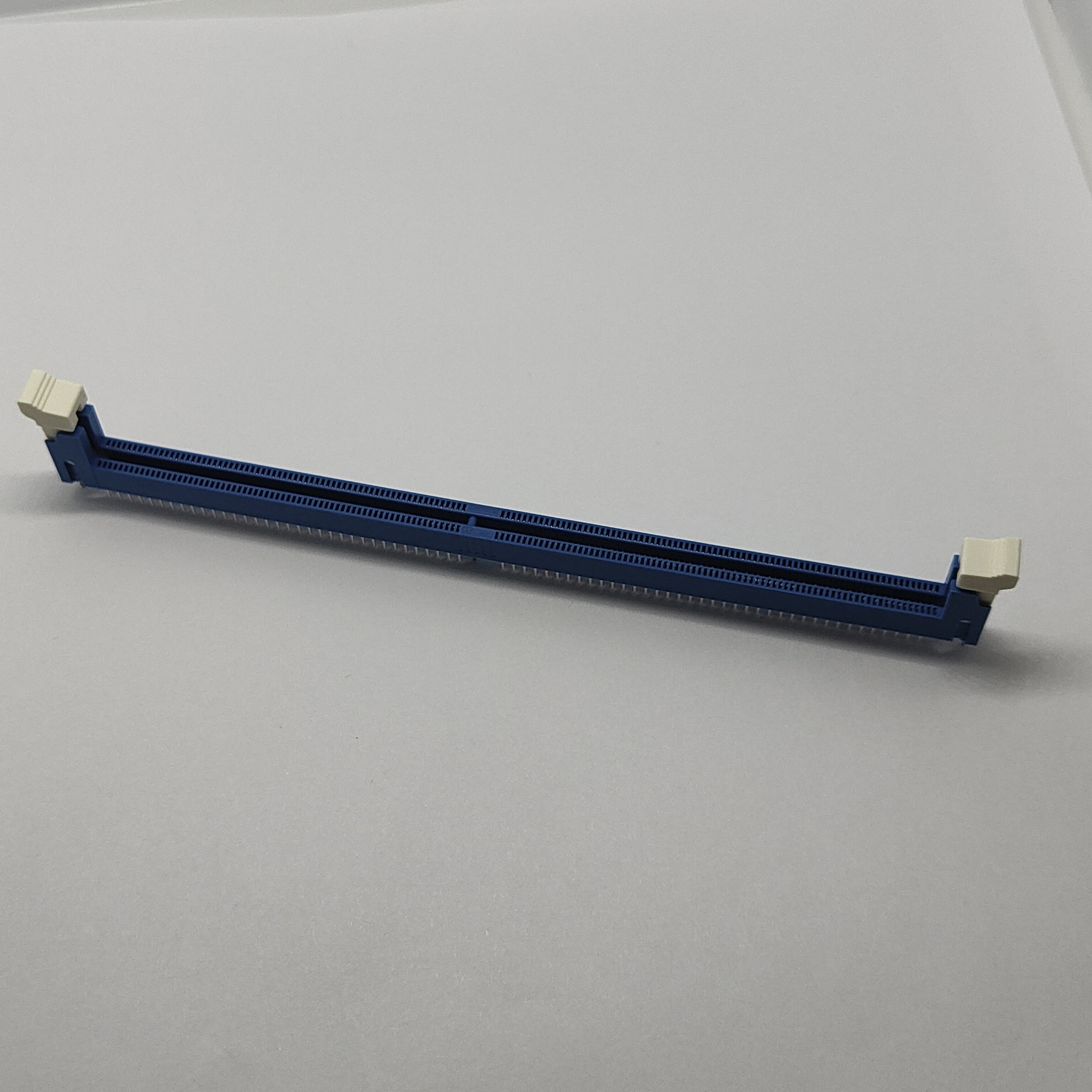 DDR4 288P  PA66 DIP=2.5MM No Logo