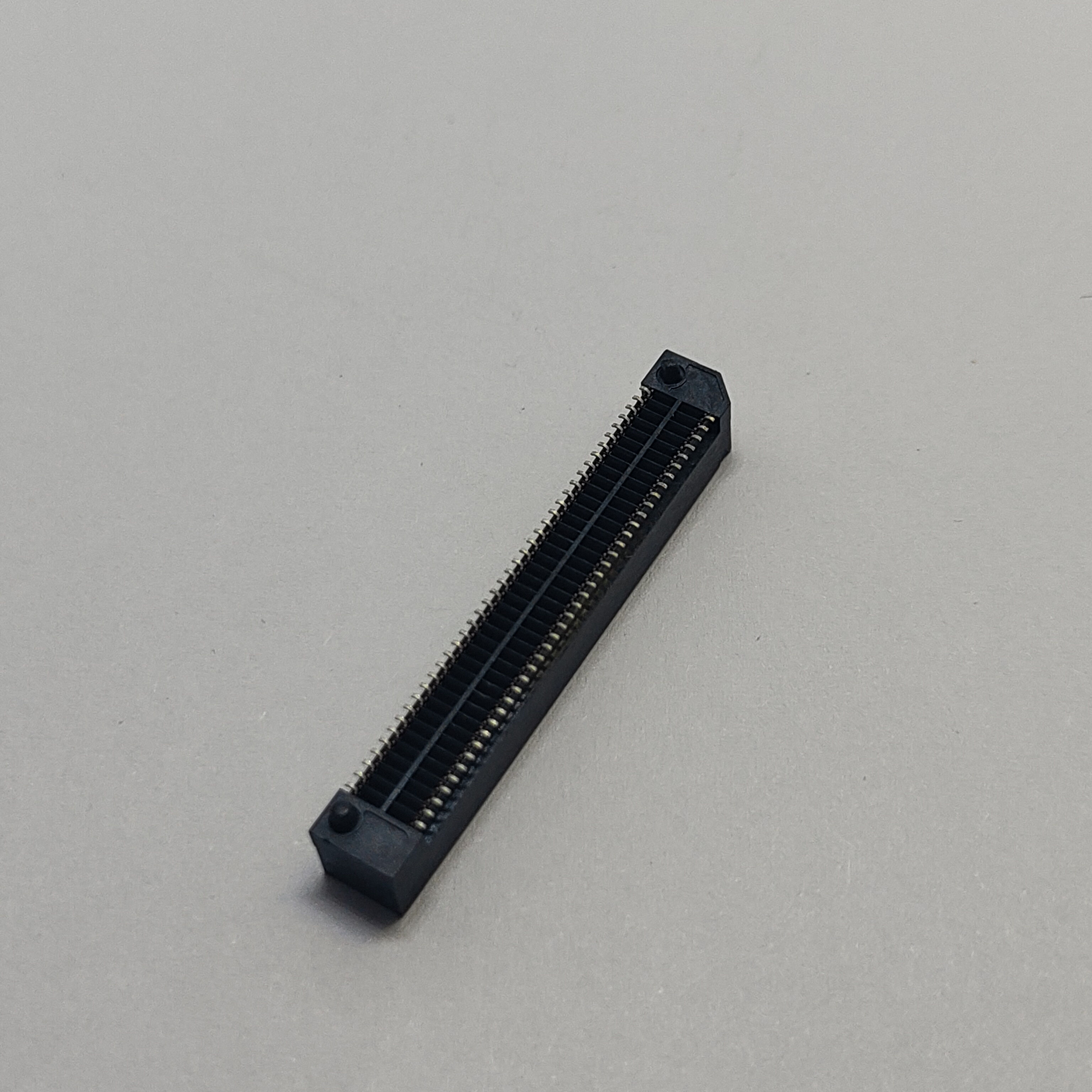 0.8mm Pitch Vertical BTB Female Receptacle, 80 Pin, SMT, 5.3mm H, 10µ" Selective Gold, High Temp